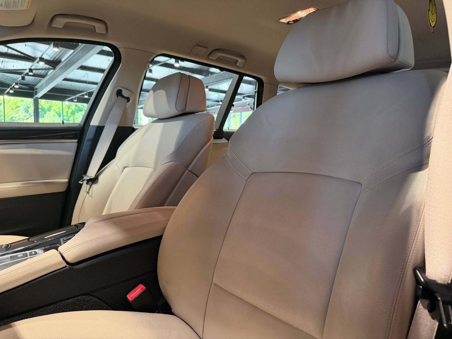 BMW 528i Touring Steptronic-image-8