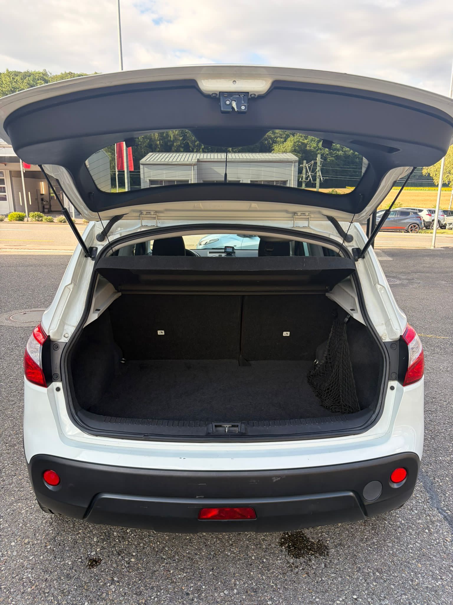 NISSAN Qashqai 2.0 tekna-image-8