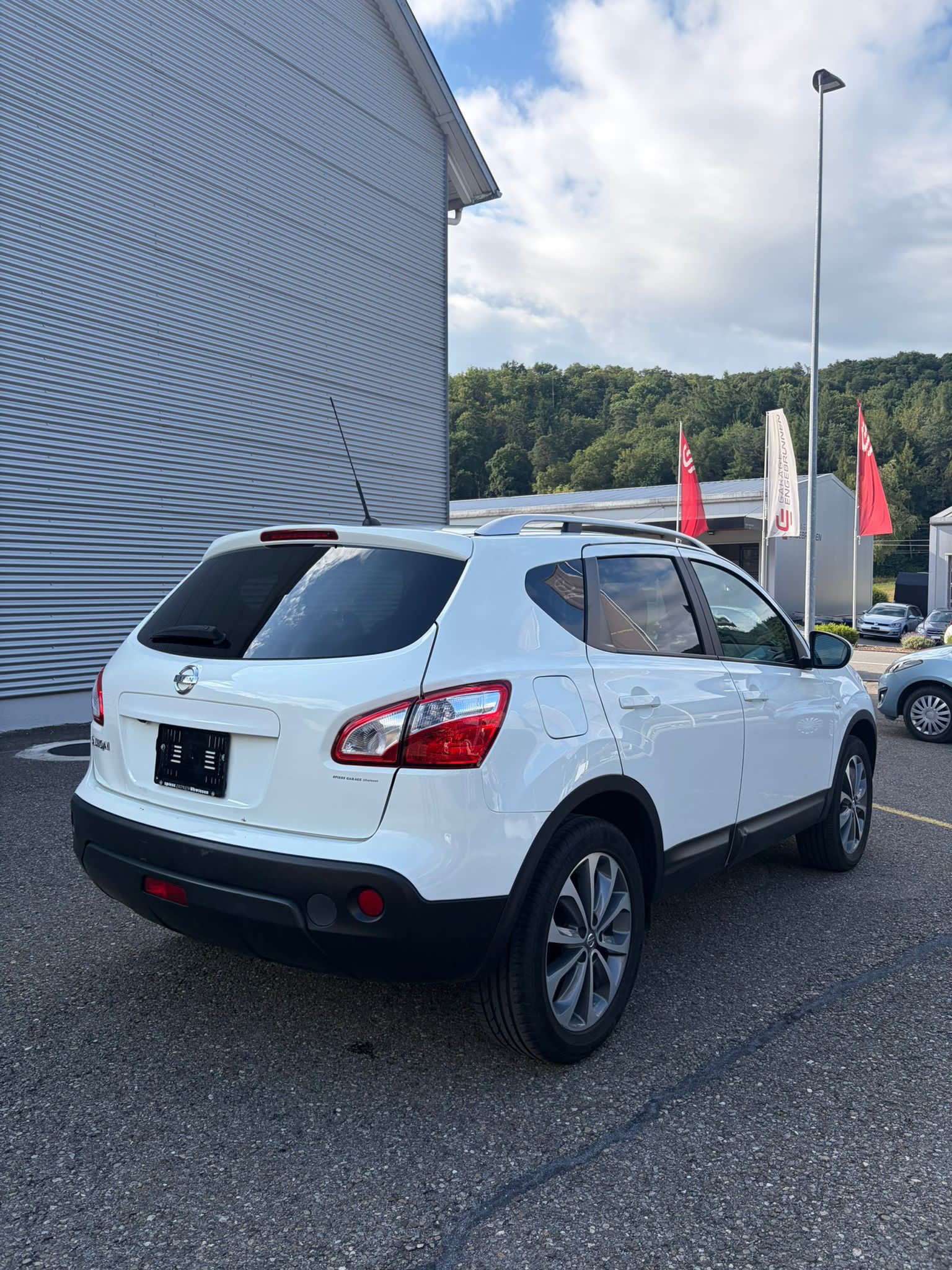 NISSAN Qashqai 2.0 tekna-image-2