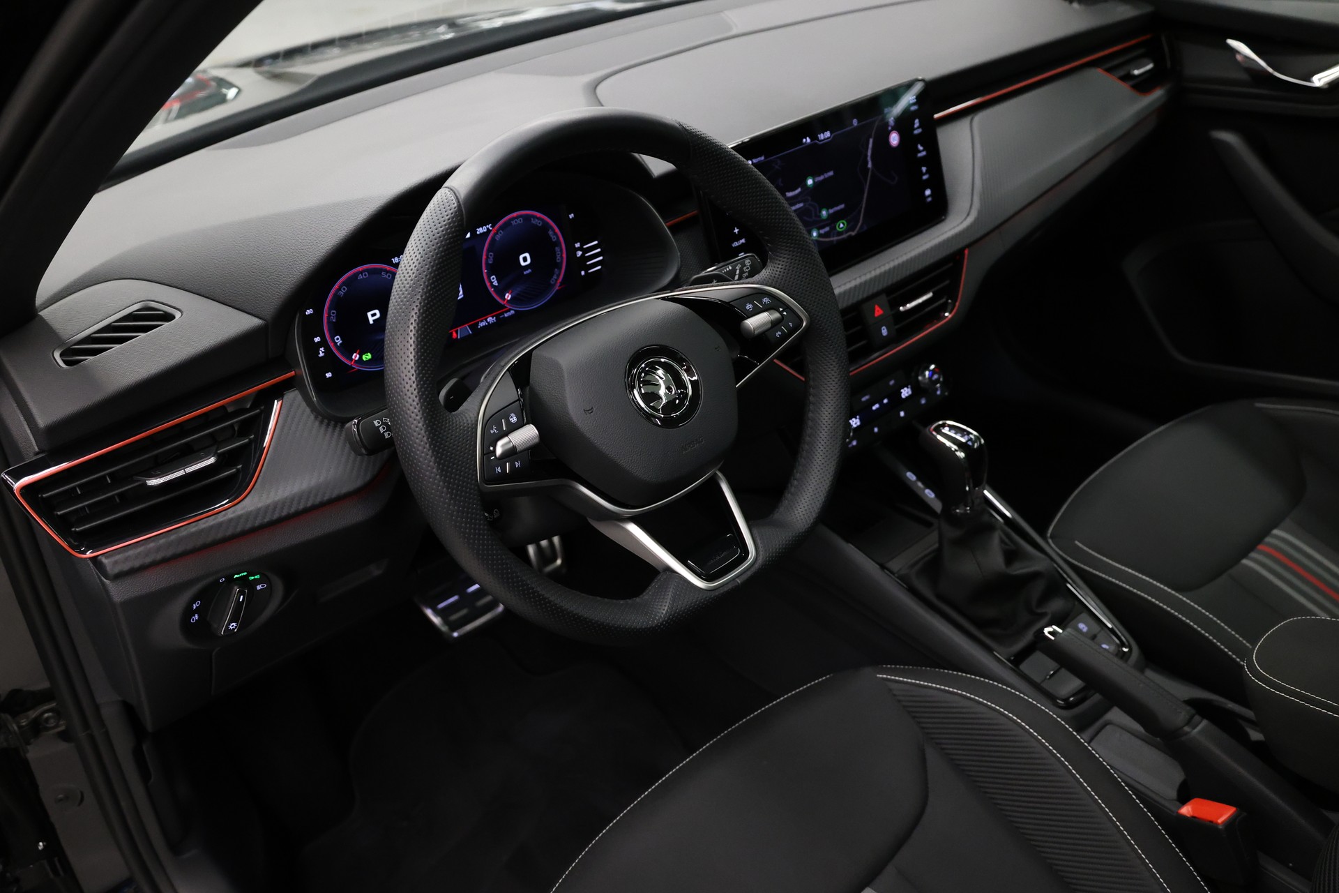SKODA Kamiq 1.5 TSI Monte Carlo DSG-image-18