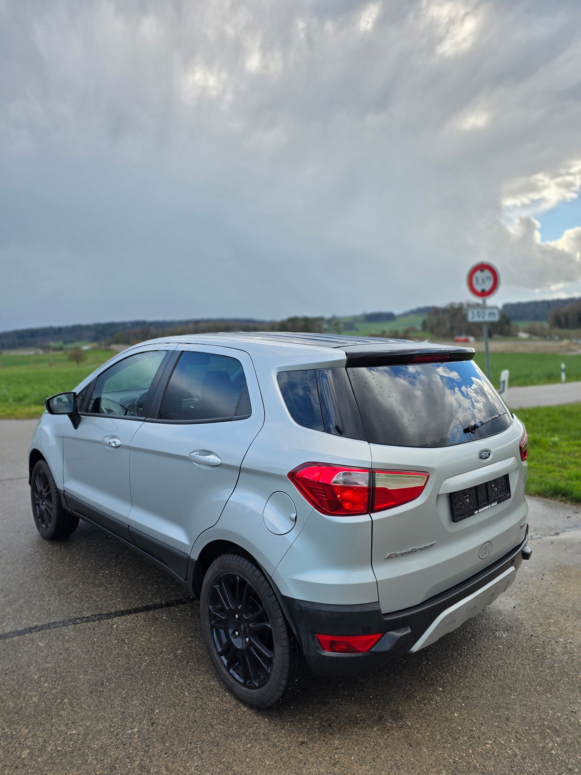 FORD EcoSport 1.0 SCTi Titanium-image-5