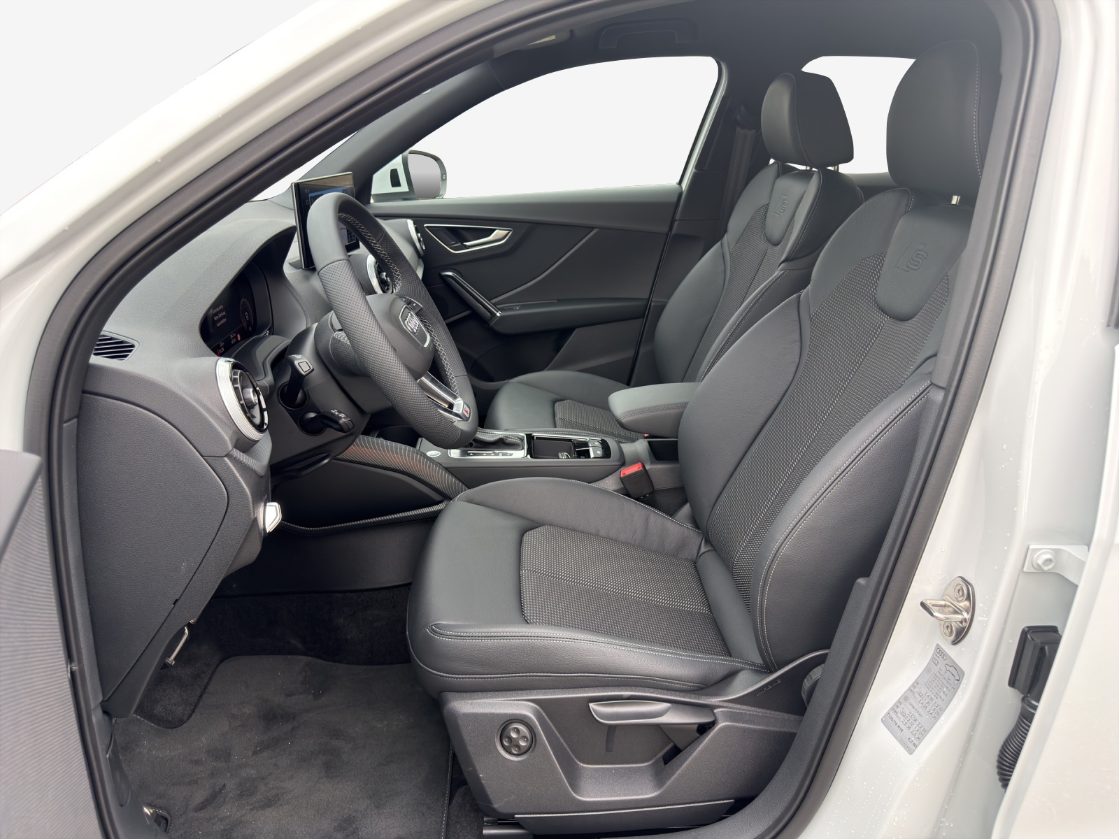 AUDI Q2 35 TFSI advanced S-tronic-image-7