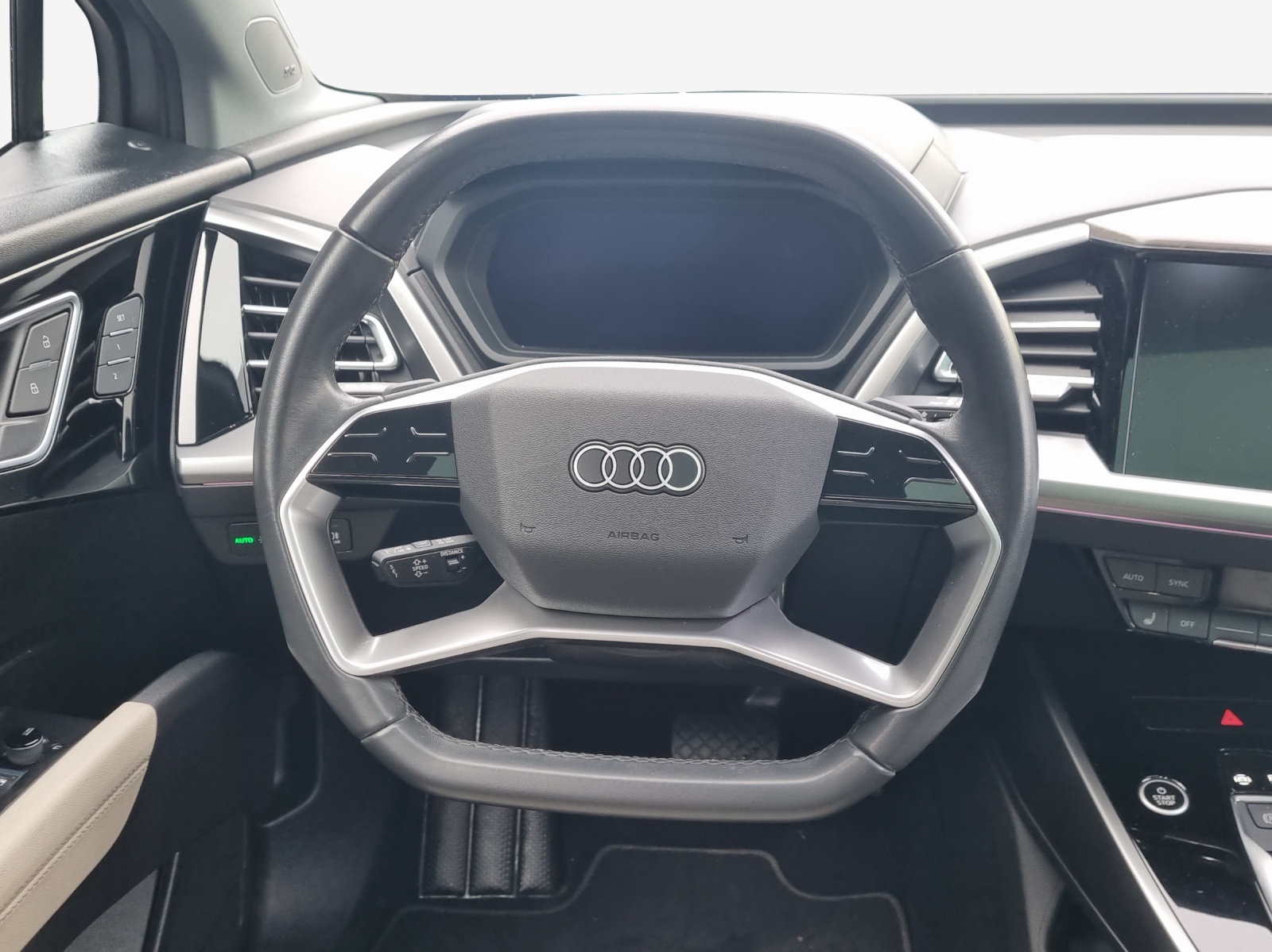 AUDI Q4 e-tron 50 quattro-image-10
