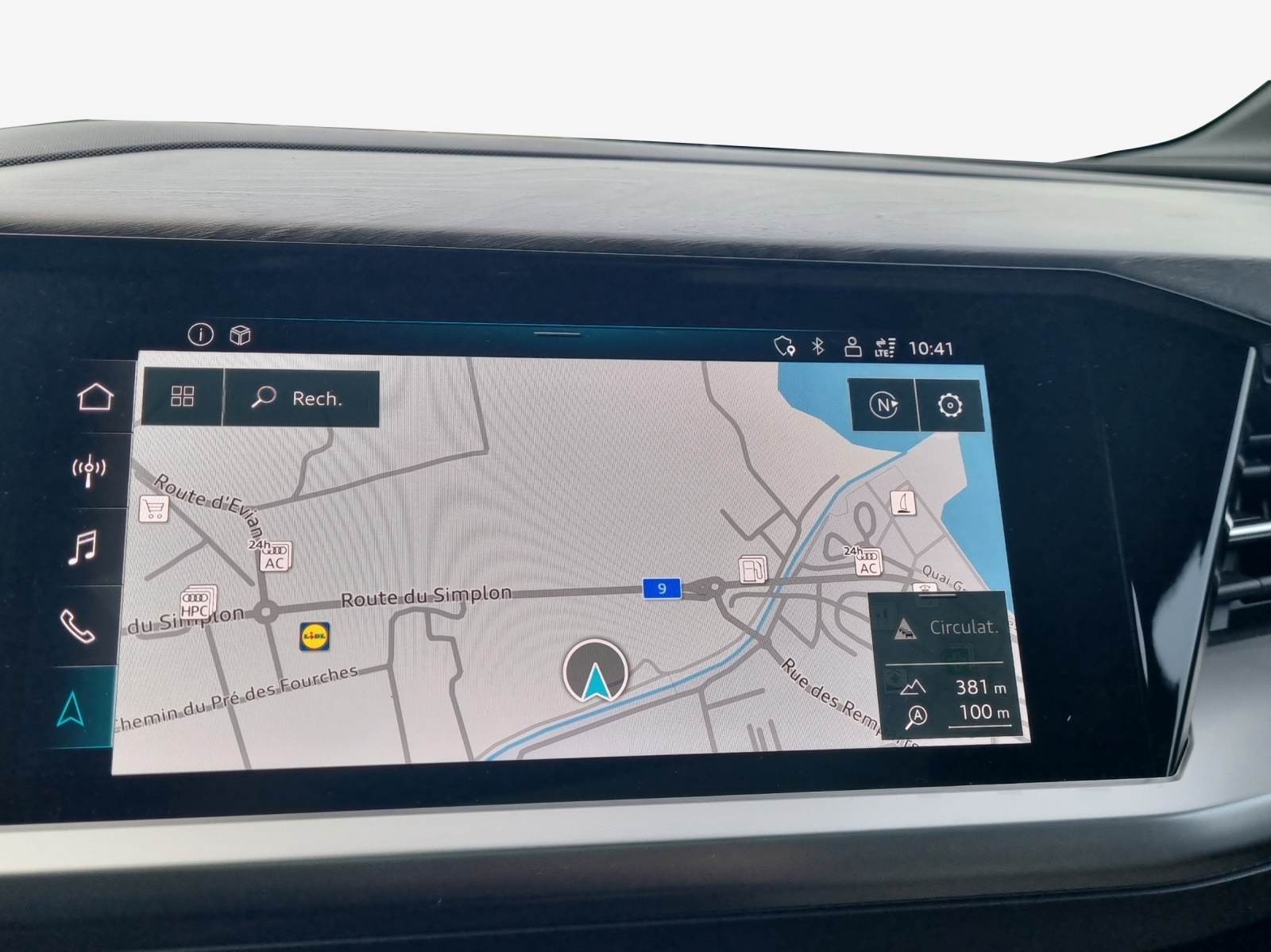 AUDI Q4 e-tron 50 quattro-image-15