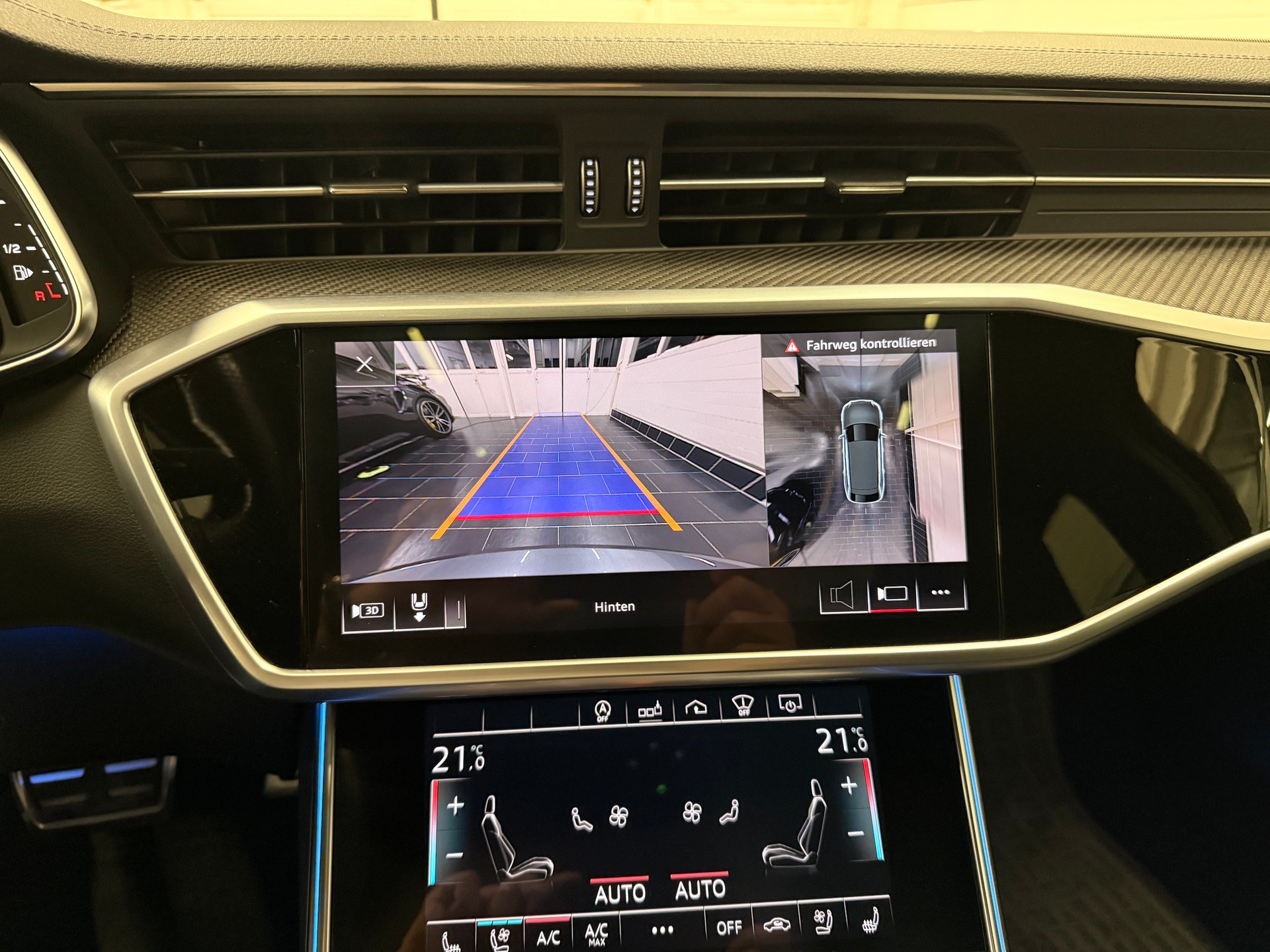 AUDI RS6 Avant 4.0 TFSI V8 quattro Dynamikpaket plus-image-12