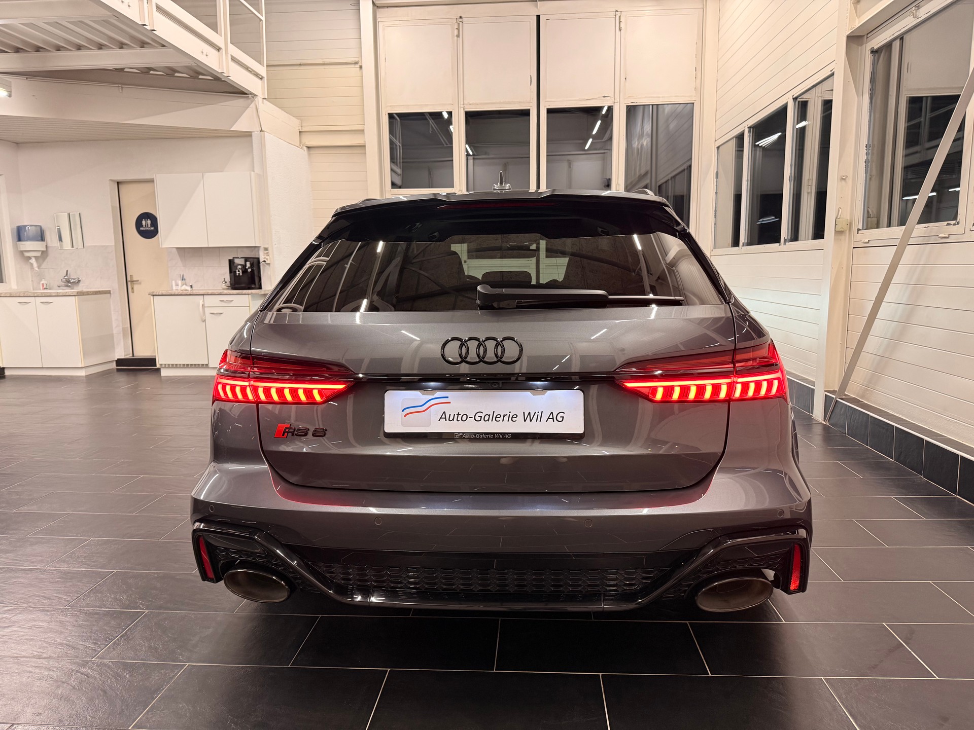 AUDI RS6 Avant 4.0 TFSI V8 quattro Dynamikpaket plus-showroom-element-3