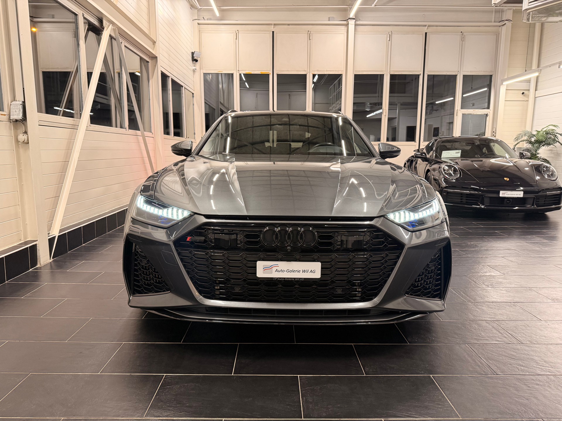 AUDI RS6 Avant 4.0 TFSI V8 quattro Dynamikpaket plus-showroom-element-1
