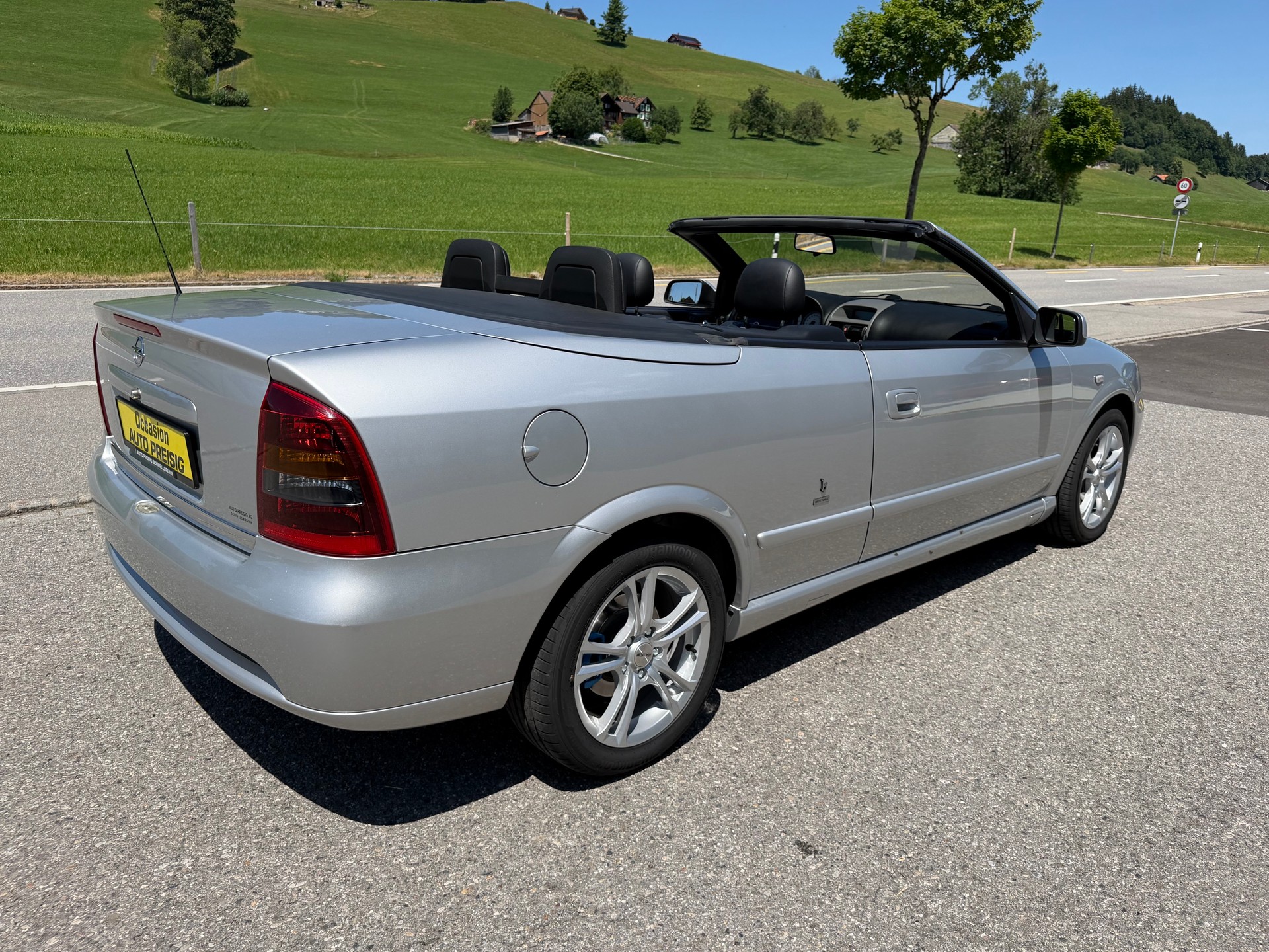 OPEL Astra Cabriolet 2.2i 16V-image-12