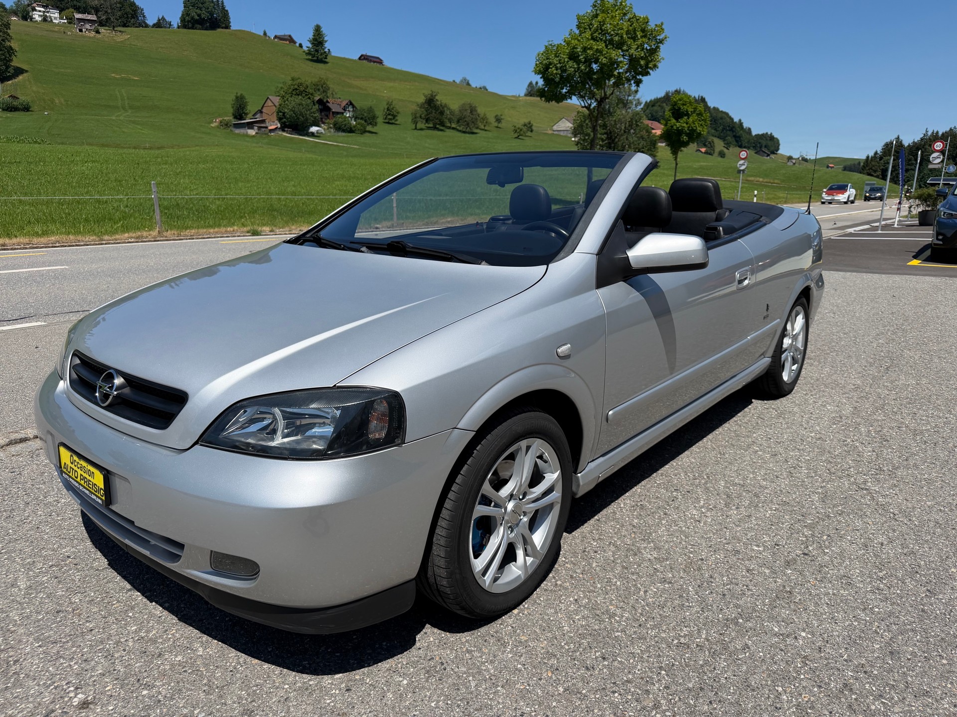 OPEL Astra Cabriolet 2.2i 16V-image-1