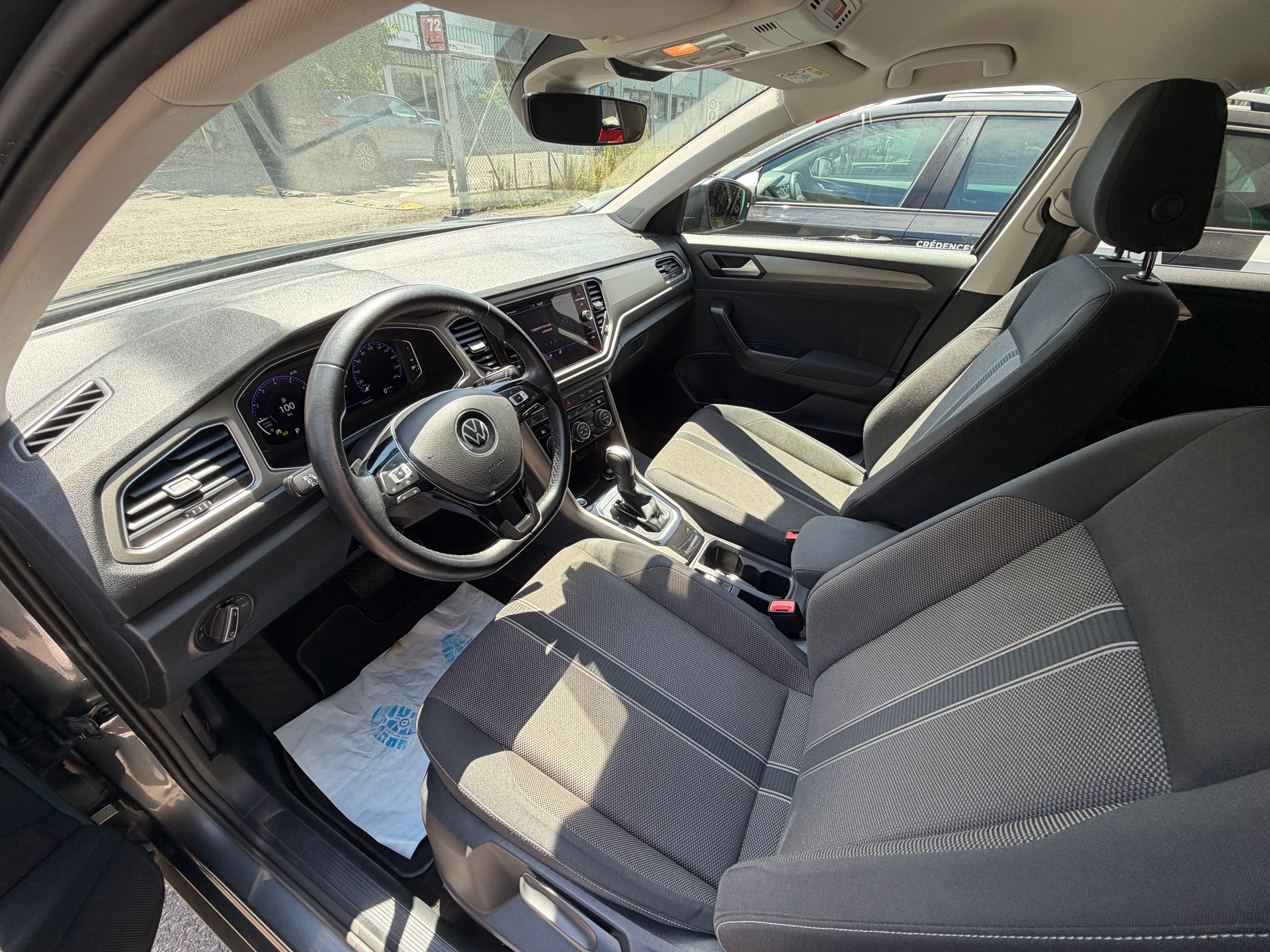 VW T-Roc 1.5 TSI EVO Advance DSG-image-12