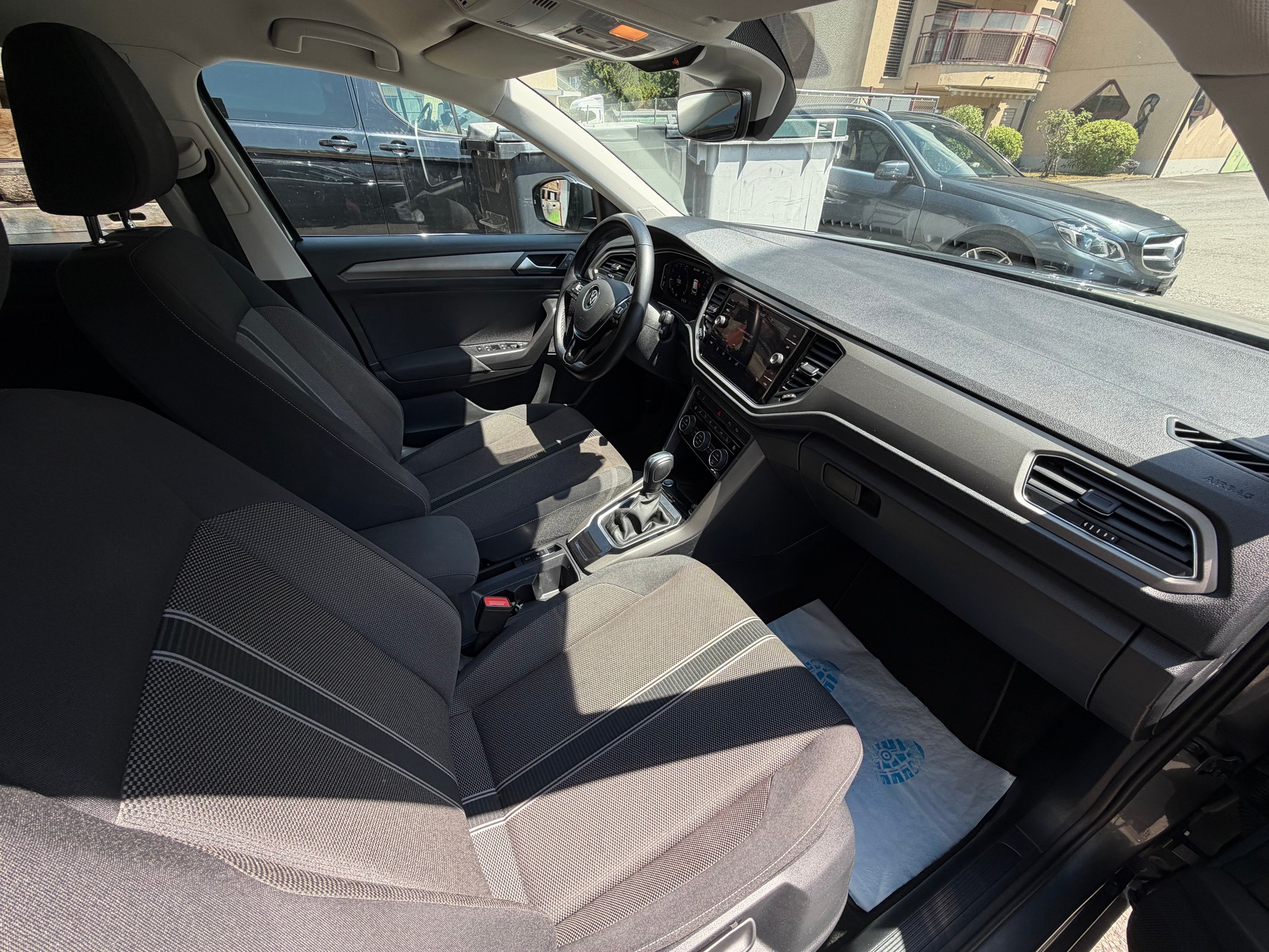 VW T-Roc 1.5 TSI EVO Advance DSG-image-10