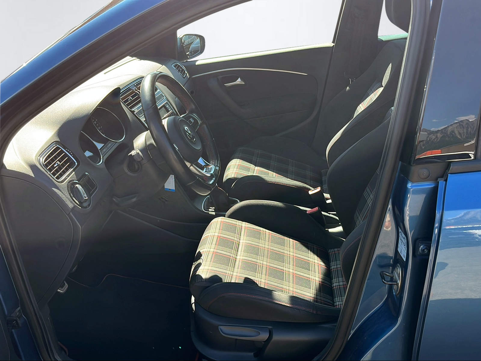 VW POLO GTI-image-7