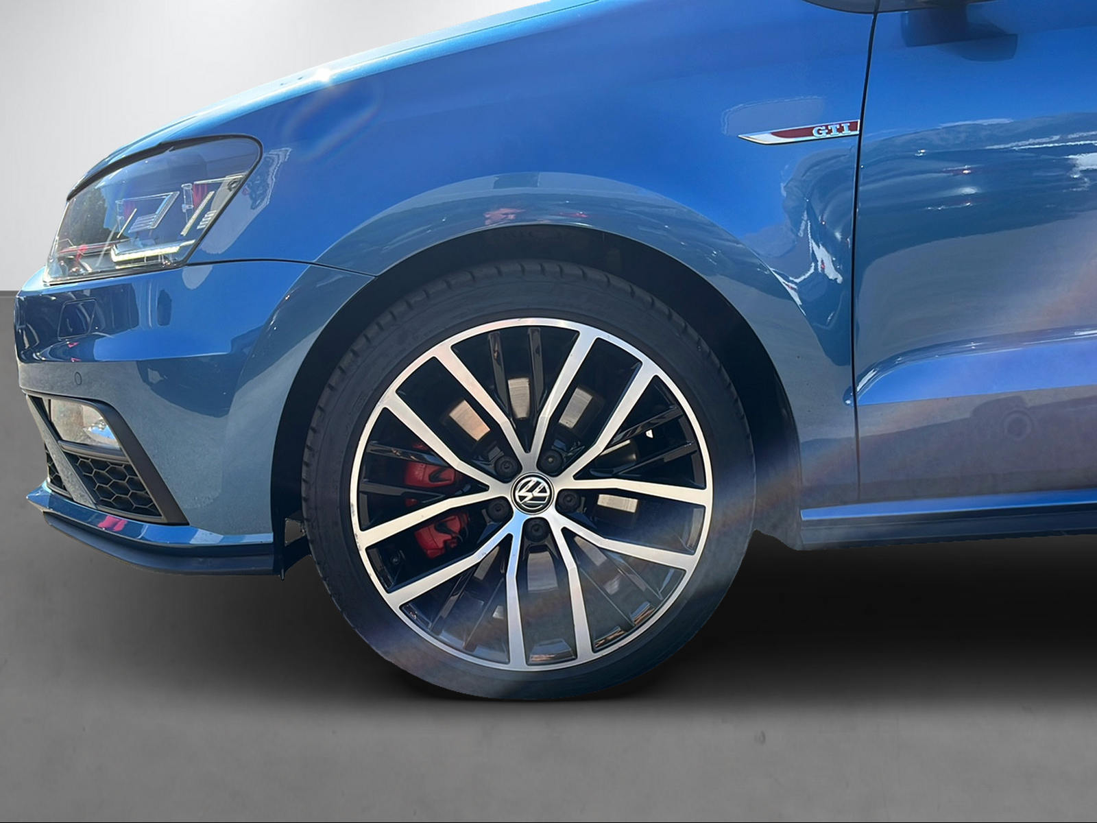 VW POLO GTI-image-4