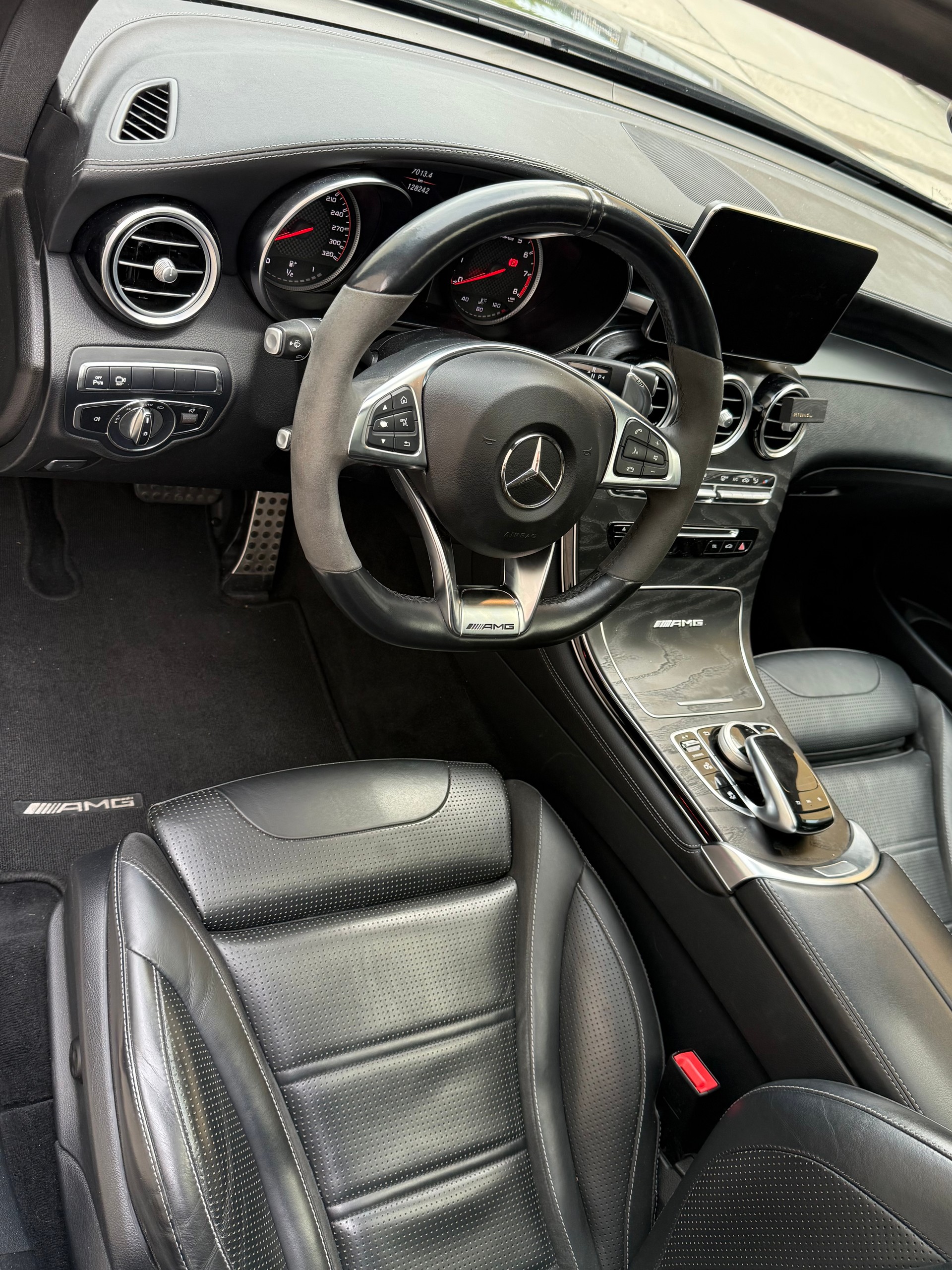 MERCEDES-BENZ GLC Coupé 63 S AMG 4Matic+ 9G-Tronic-image-10