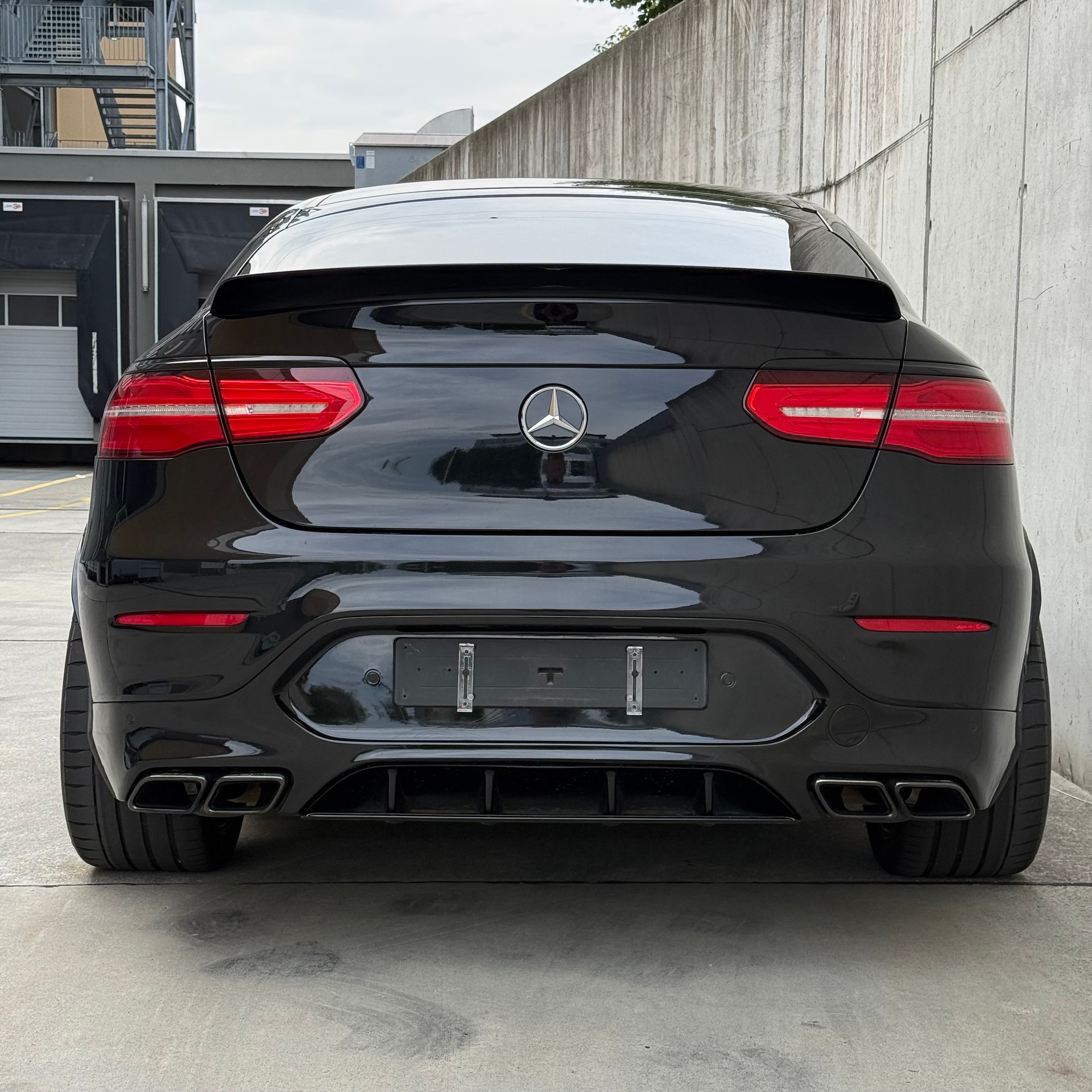 MERCEDES-BENZ GLC Coupé 63 S AMG 4Matic+ 9G-Tronic-image-5