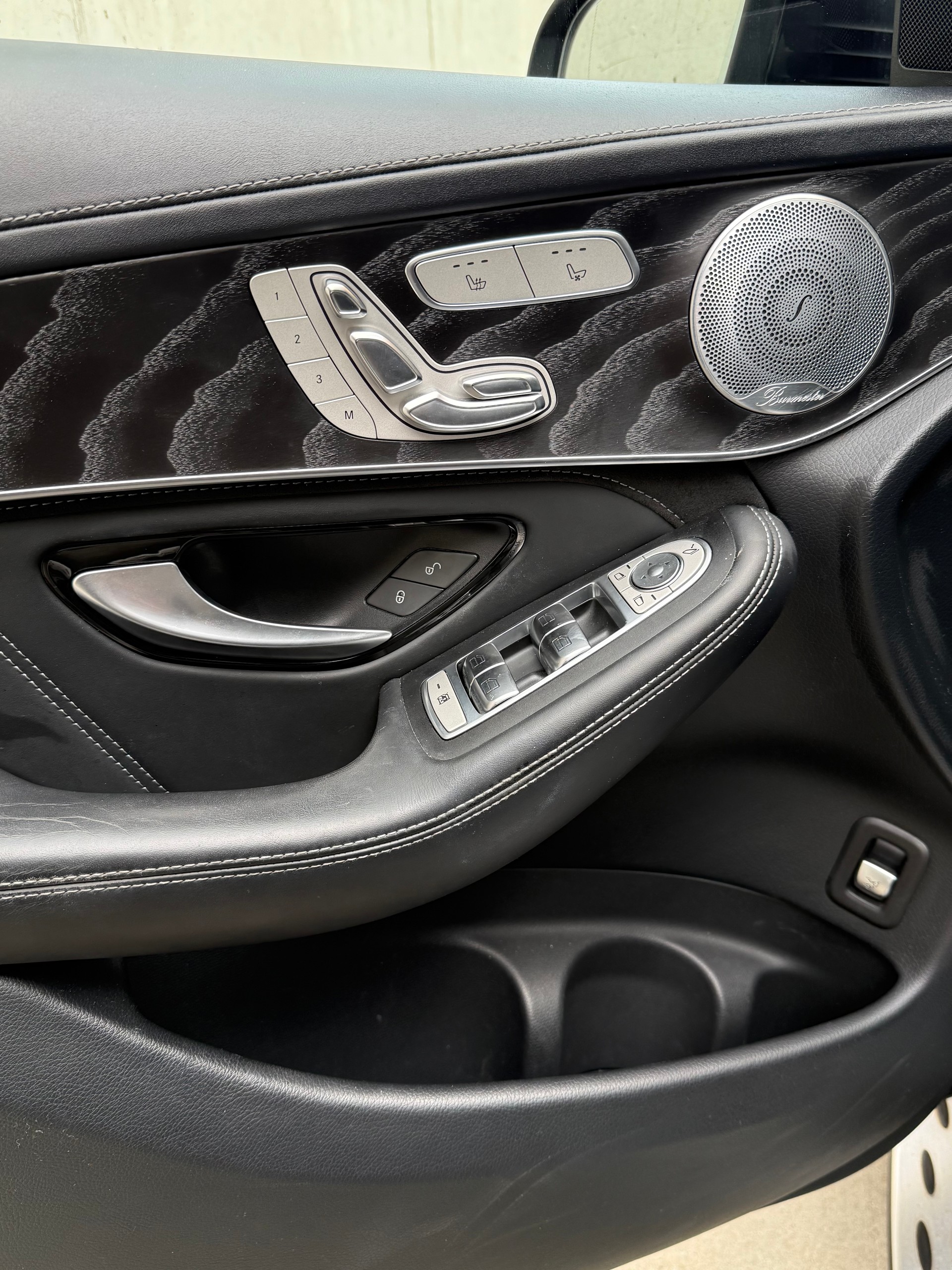 MERCEDES-BENZ GLC Coupé 63 S AMG 4Matic+ 9G-Tronic-image-12