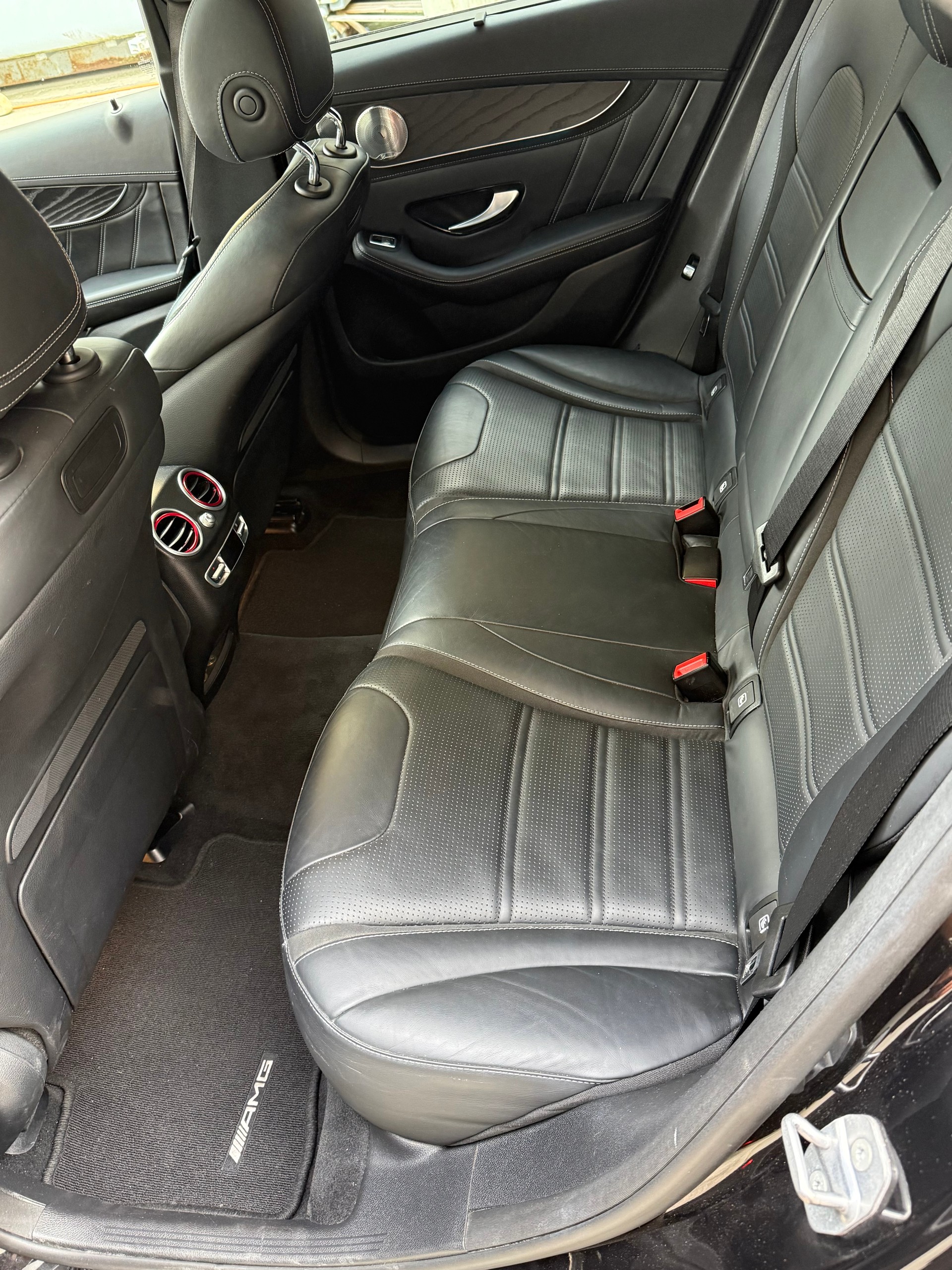 MERCEDES-BENZ GLC Coupé 63 S AMG 4Matic+ 9G-Tronic-image-13