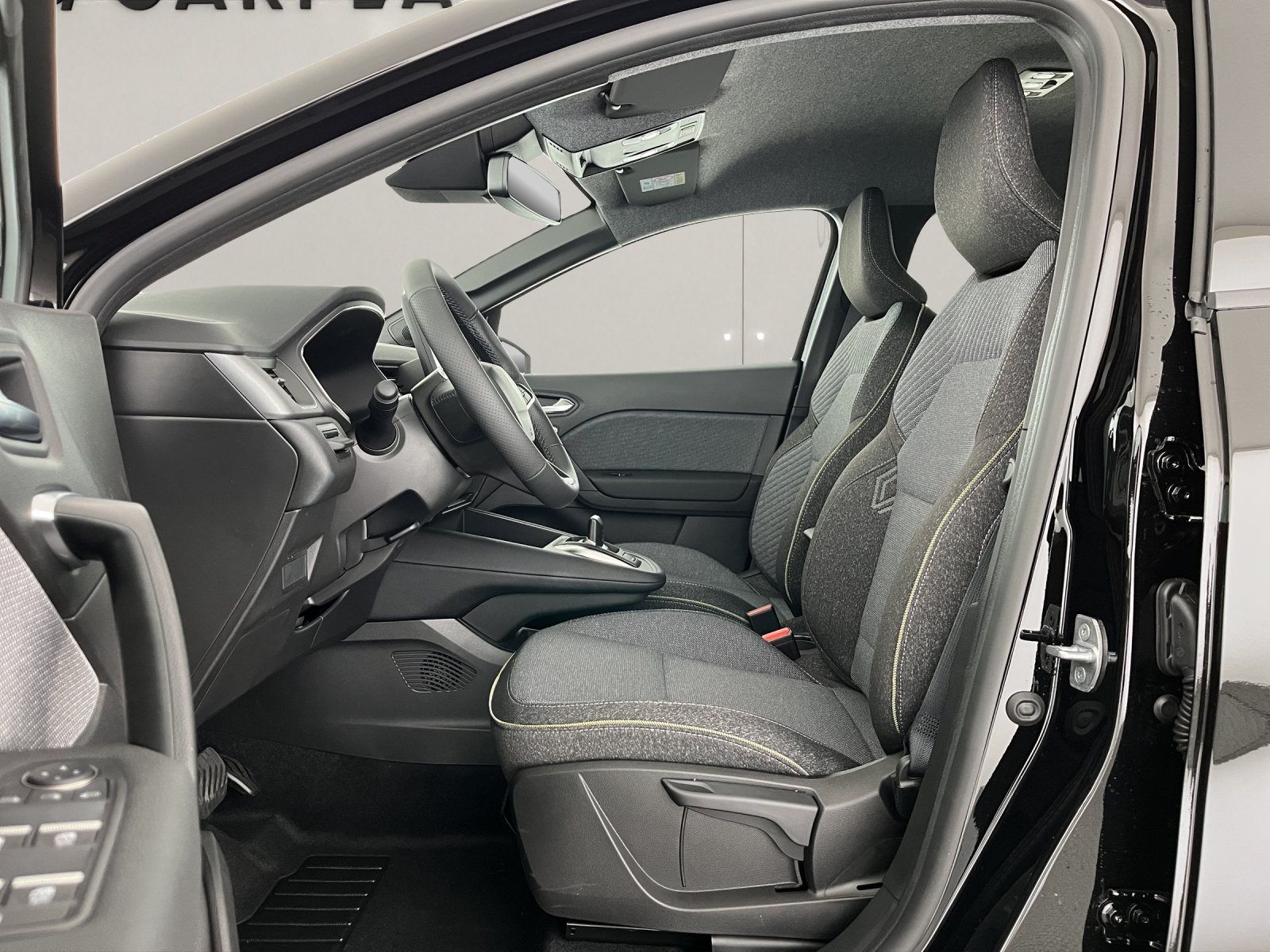 RENAULT Captur 1.8 E-Tech techno-image-7