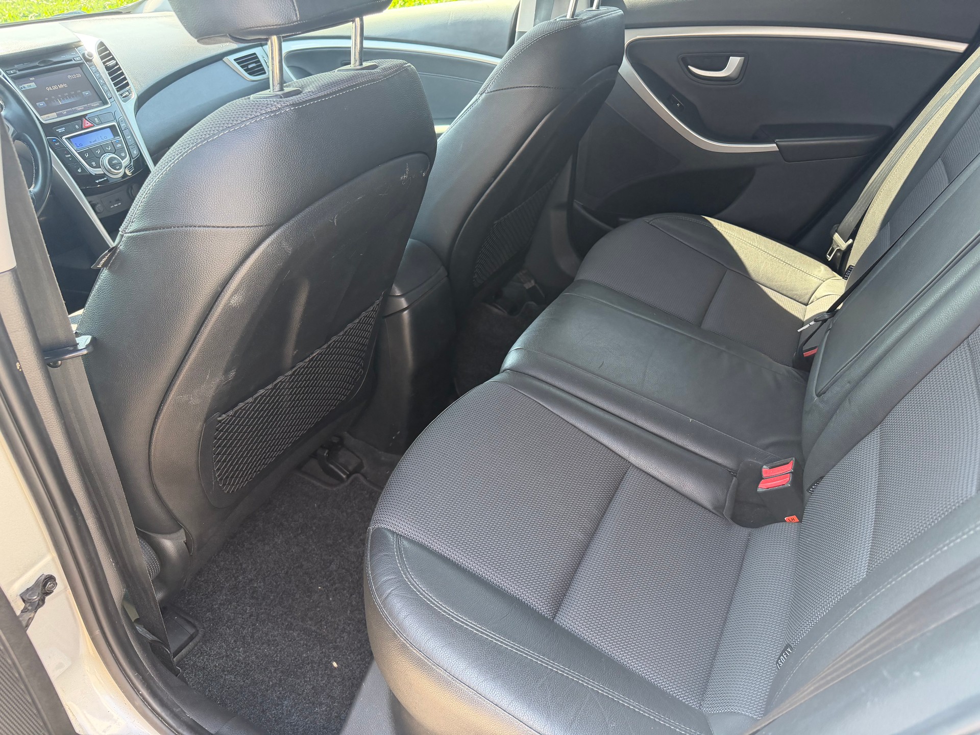 HYUNDAI i30 1.6 GDI Style **FRISCH AB MFK**-image-14