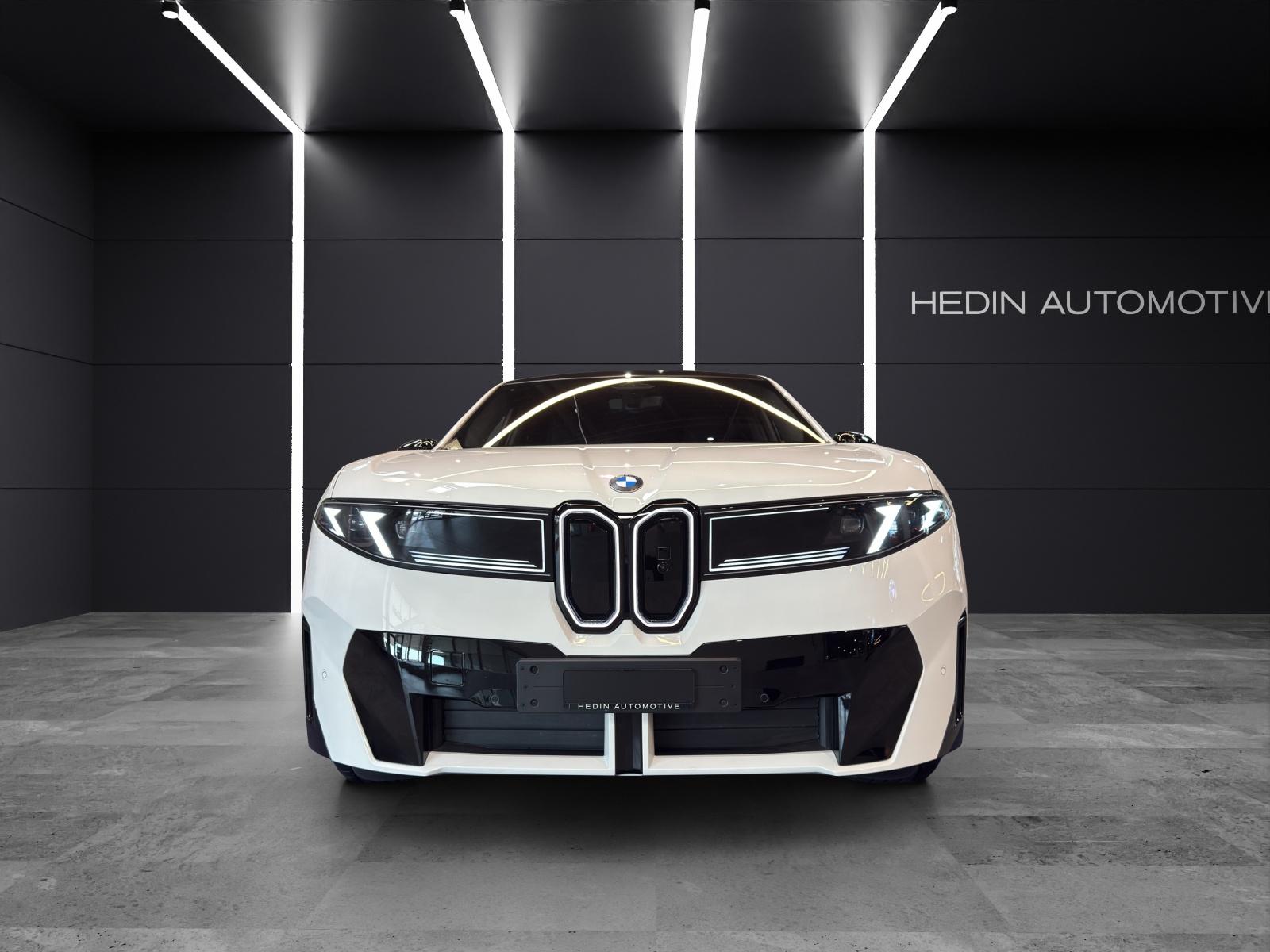 BMW iX3 50 xDrive-showroom-element-2