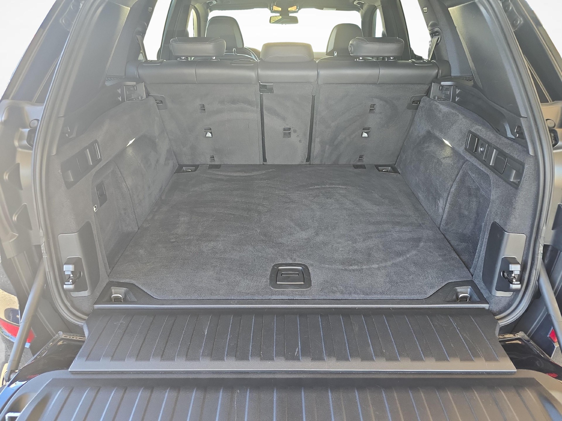 BMW X5 40i xDrive SAG / Jetzt mit attraktivem 1.99% Leasing-image-11