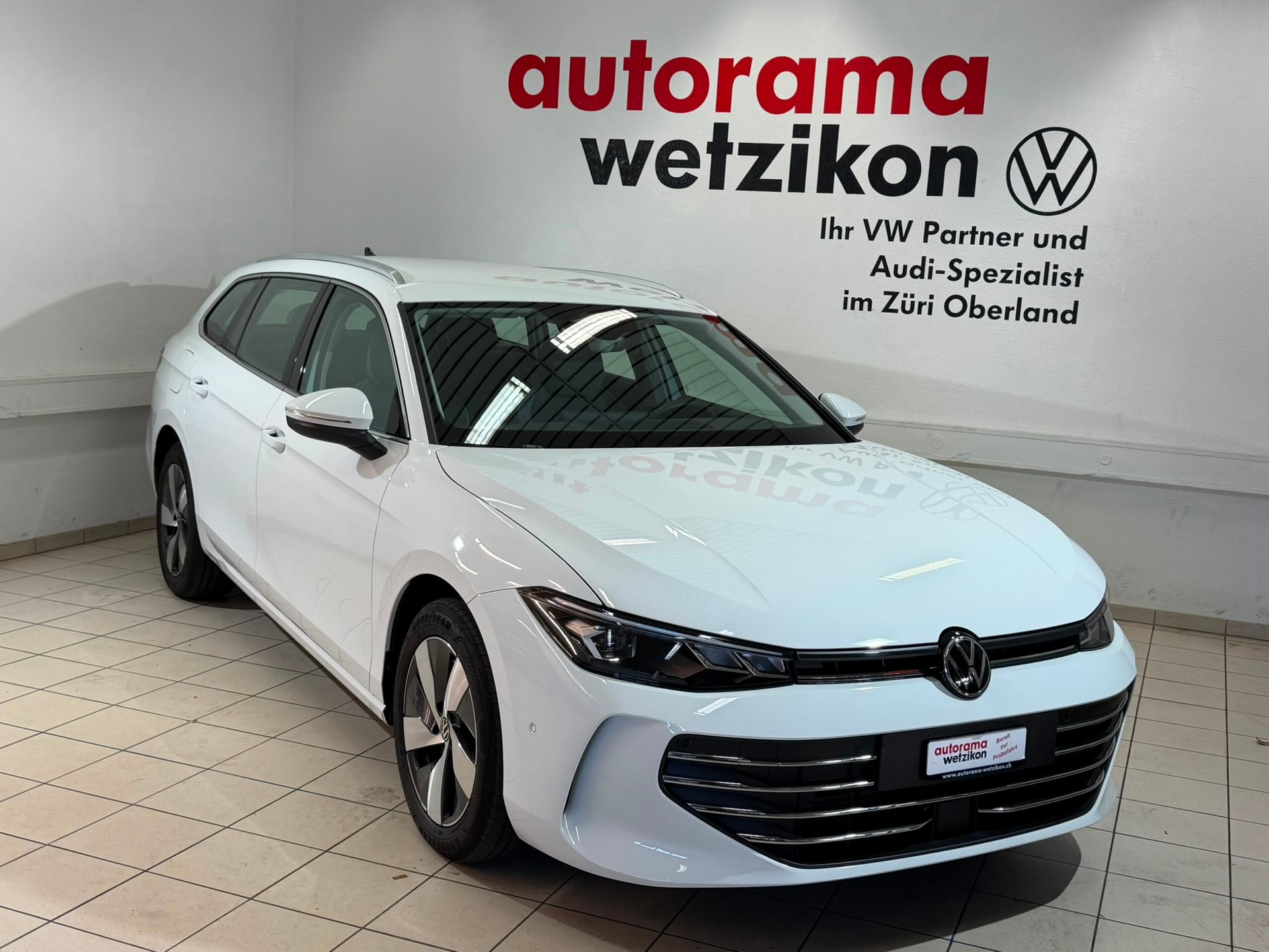VW Passat Variant 2.0 TDI evo Business DSG-image-1
