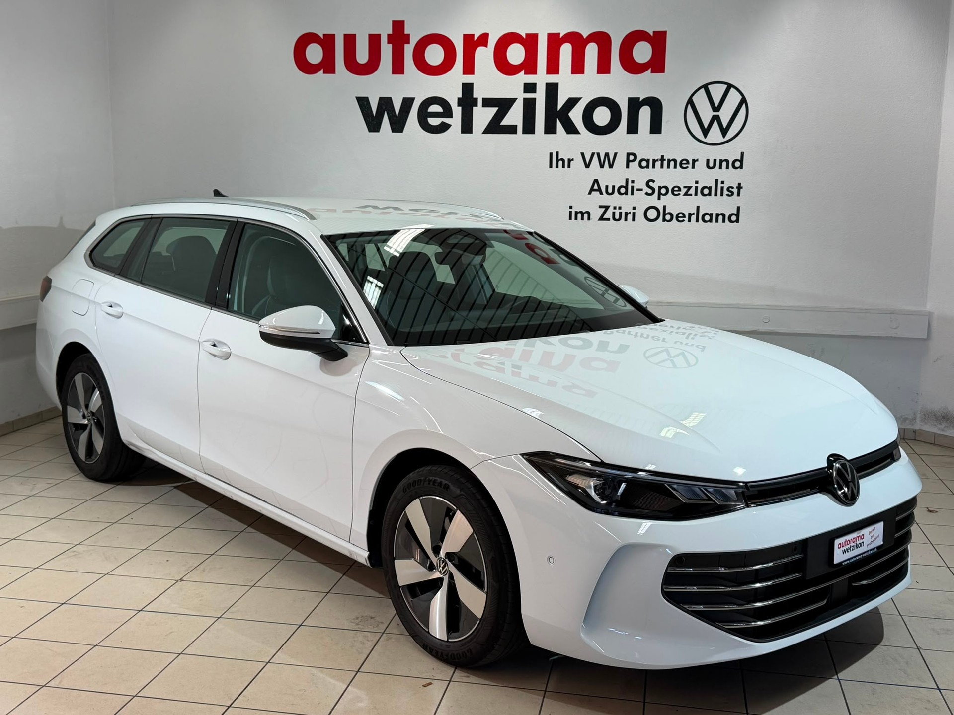 VW Passat Variant 2.0 TDI evo Business DSG-image-0