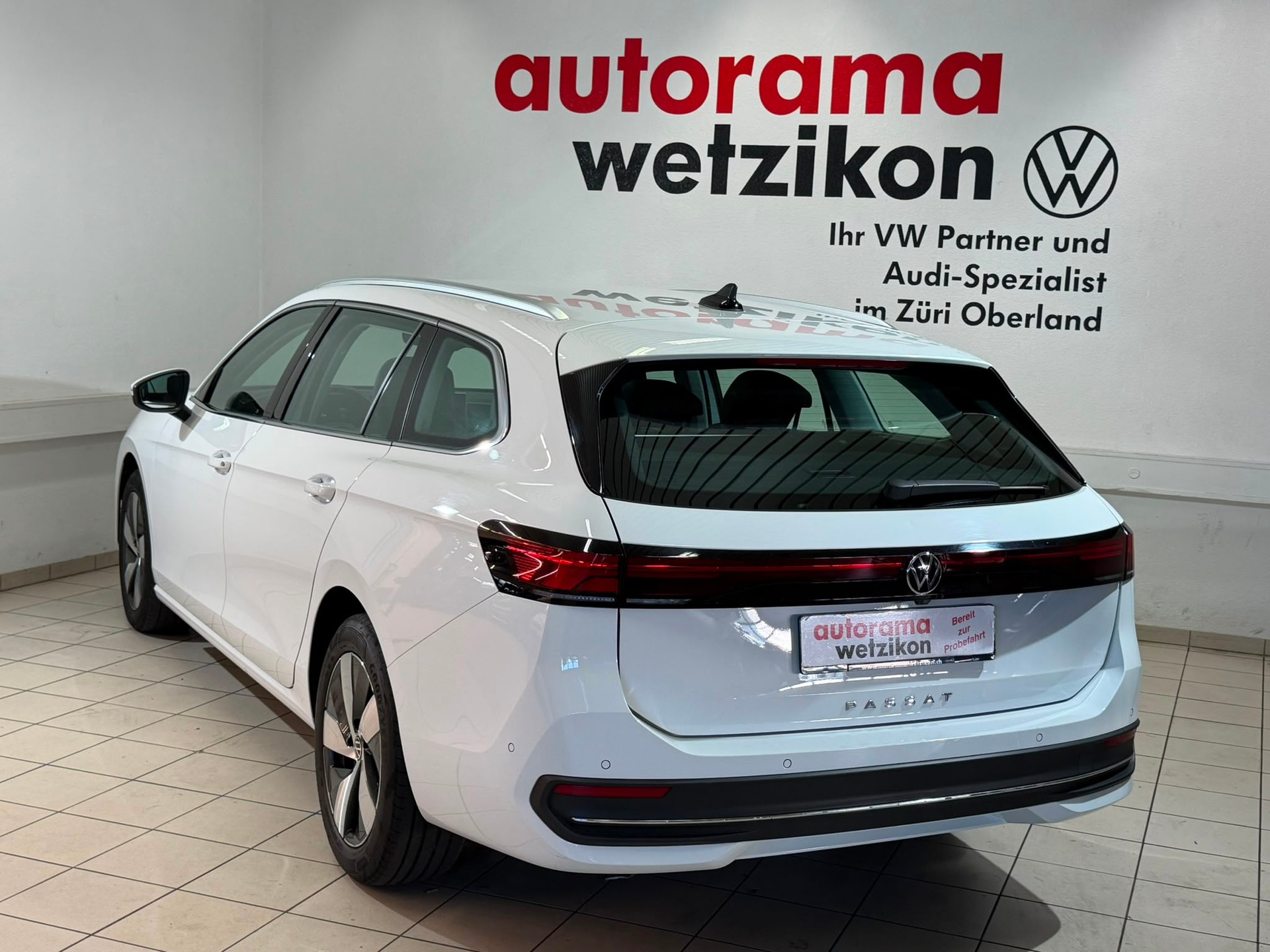 VW Passat Variant 2.0 TDI evo Business DSG-image-3