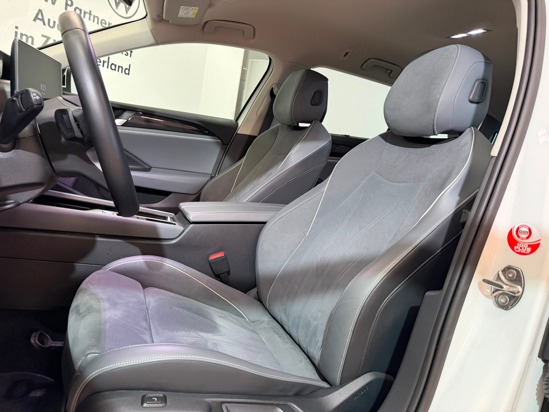 VW Passat Variant 2.0 TDI evo Business DSG-image-4