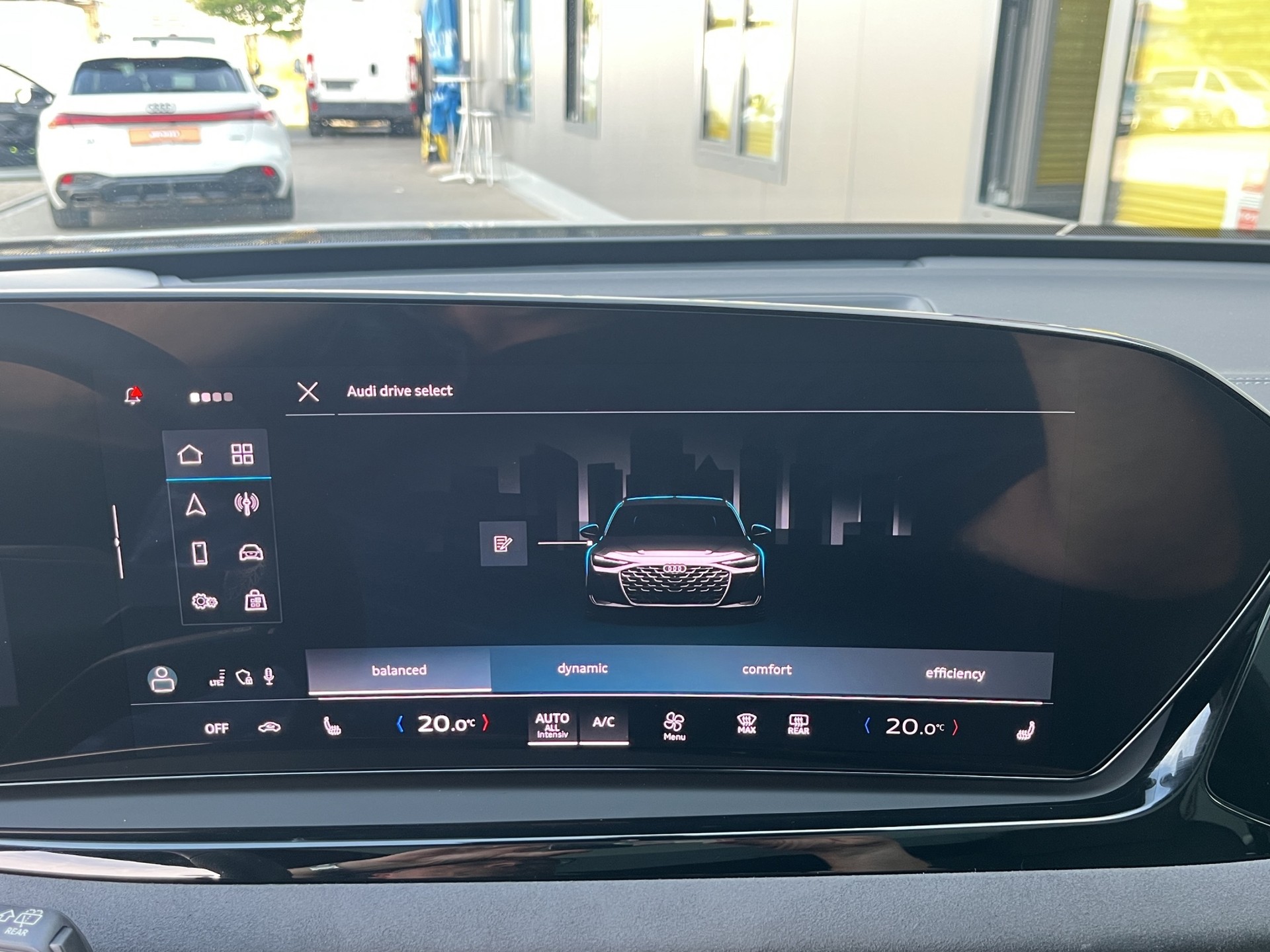 AUDI A6 Avant TFSI quattro 270 kW S tronic*B&O Sound, 360°Kamera, 20"Alu, Panodach, AHK, (5-Jahre Garantie)-image-23