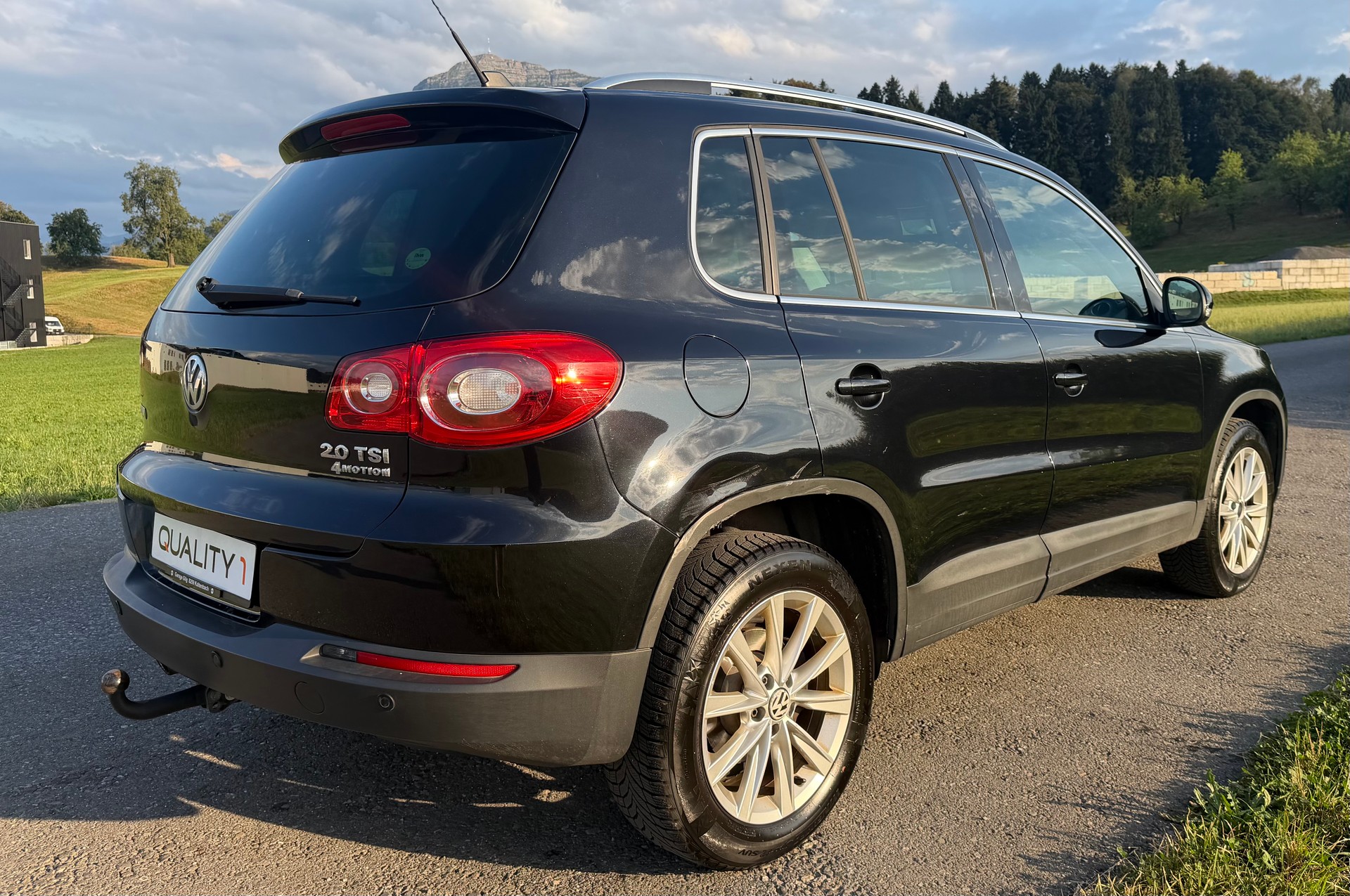 VW Tiguan 2.0 TSI Team-image-5