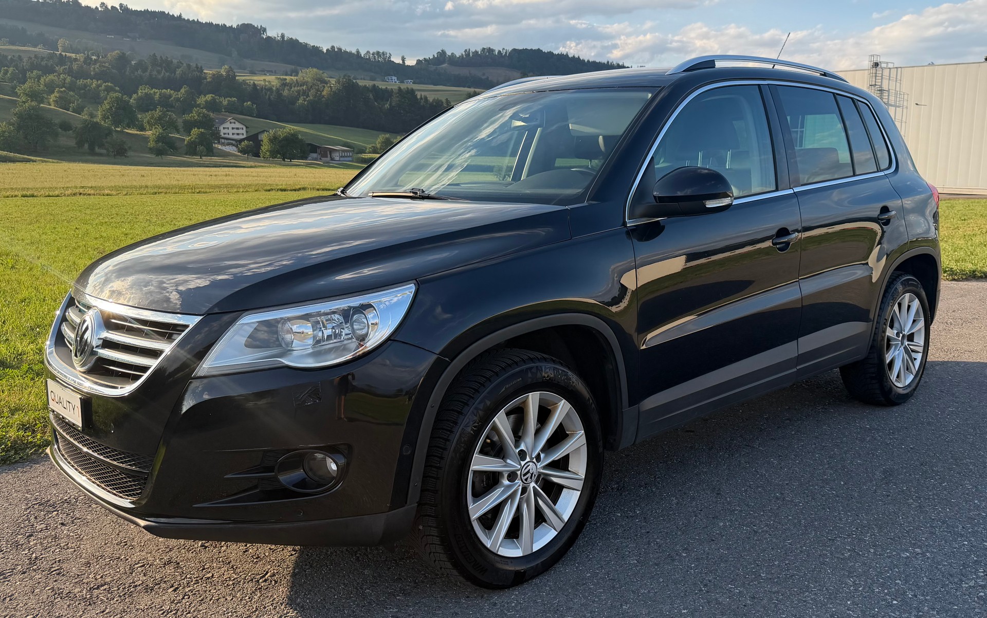 VW Tiguan 2.0 TSI Team-image-1