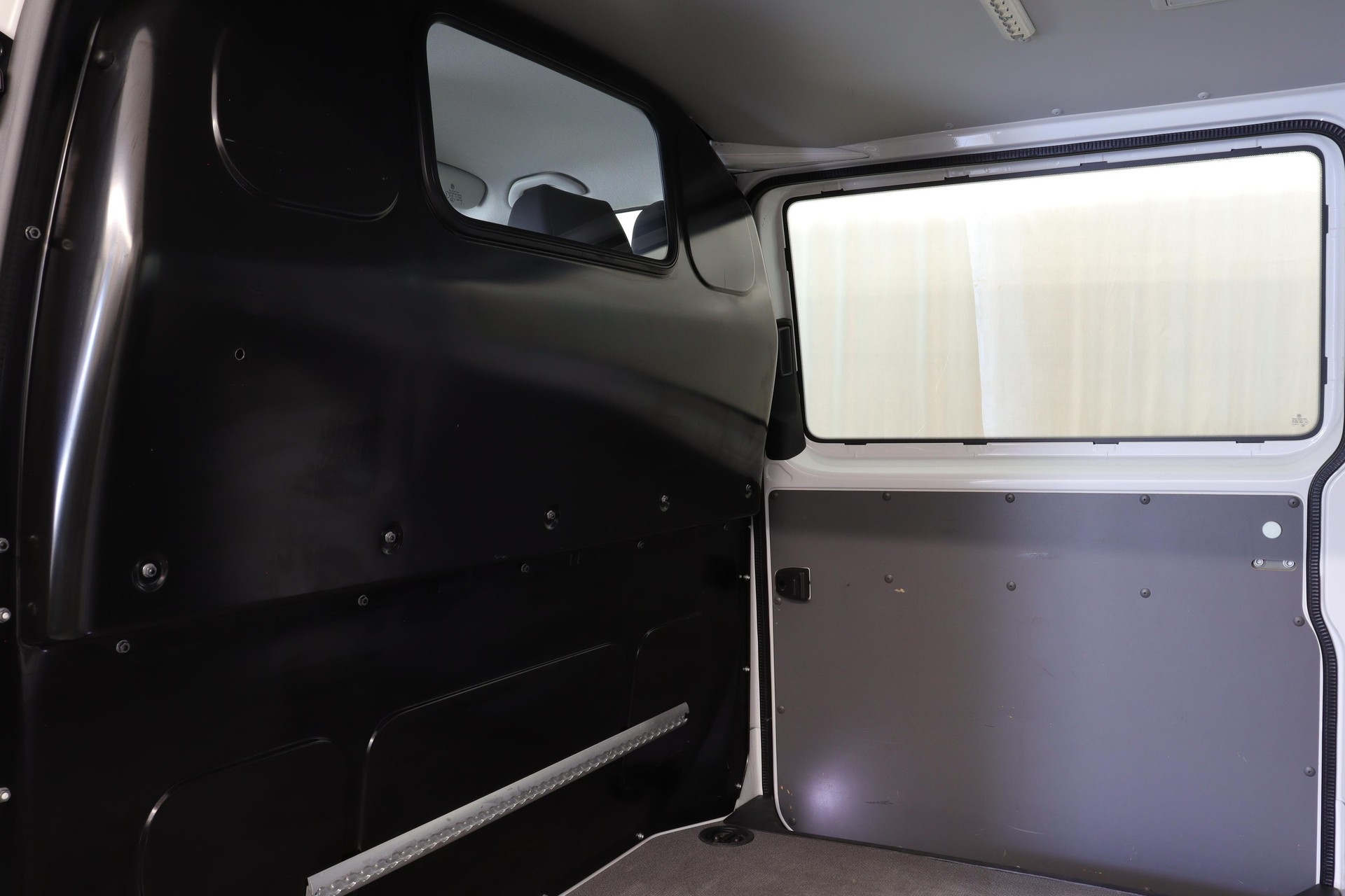 VW T6.1 Kaw. 3000 2.0 TDI 150 4motion-image-9