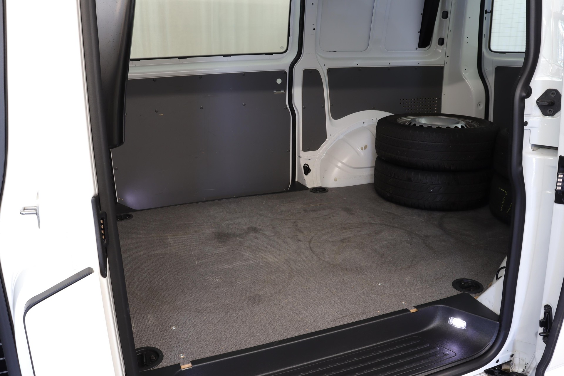 VW T6.1 Kaw. 3000 2.0 TDI 150 4motion-image-8