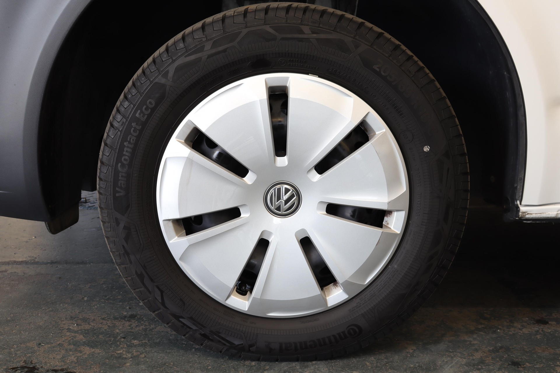 VW T6.1 Kaw. 3000 2.0 TDI 150 4motion-image-12