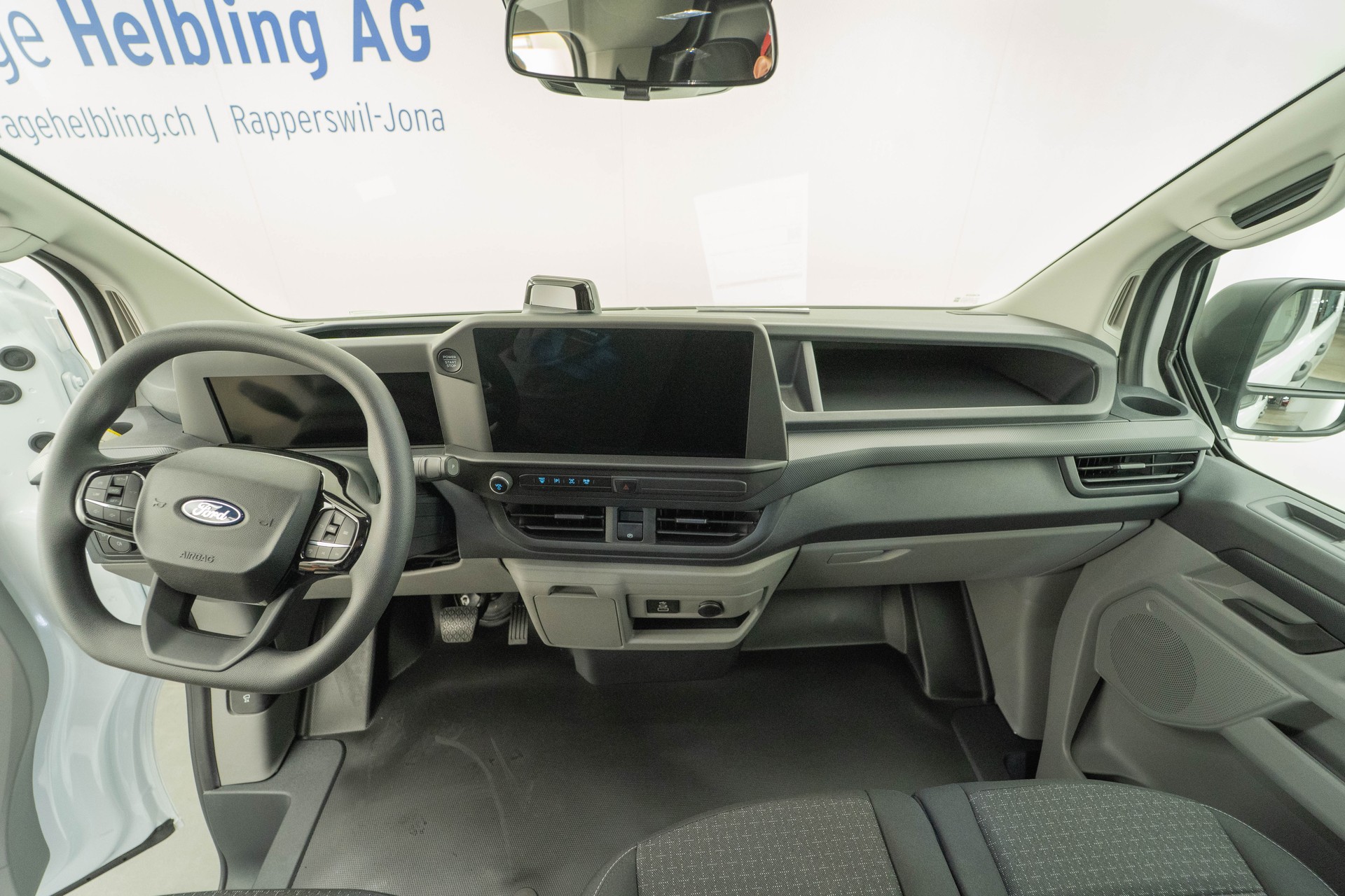 FORD Transit C Van 320 L1 2.5 Duratec 233 Trend PHEV-image-6