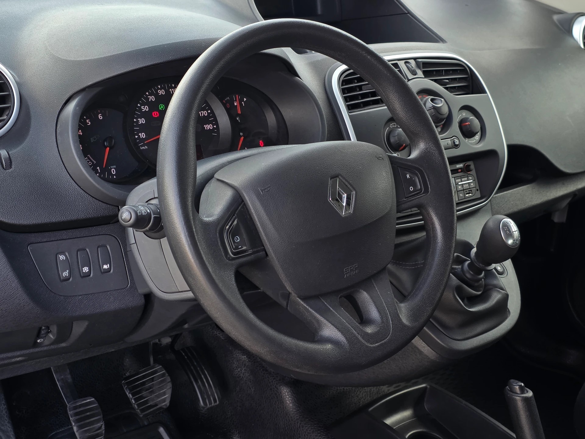 RENAULT Kangoo Maxi dCi 95 ENERGY Business 2 Pl./2 pl. * Ab MFK *-image-8