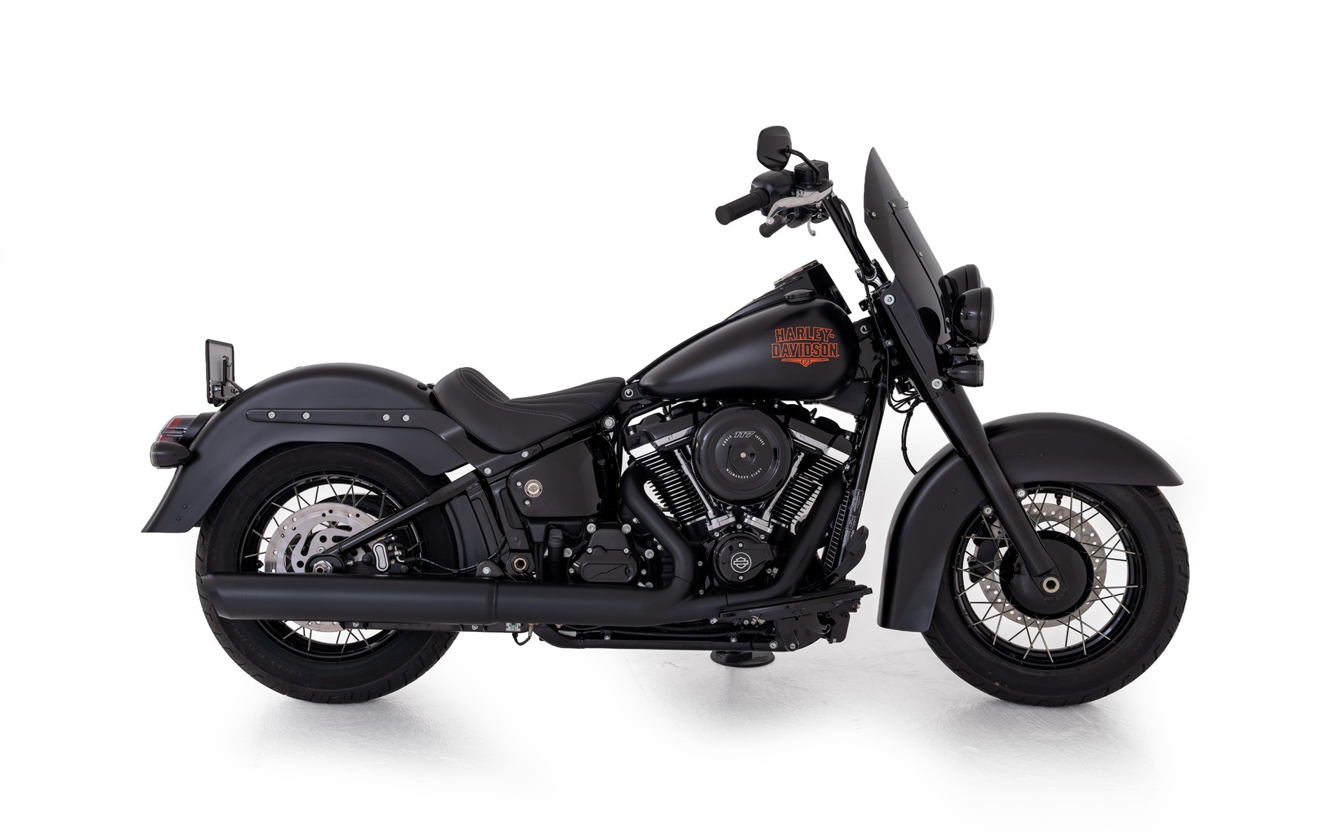 HARLEY-DAVIDSON FLHC Heritage Classic 117ci-showroom-element-1
