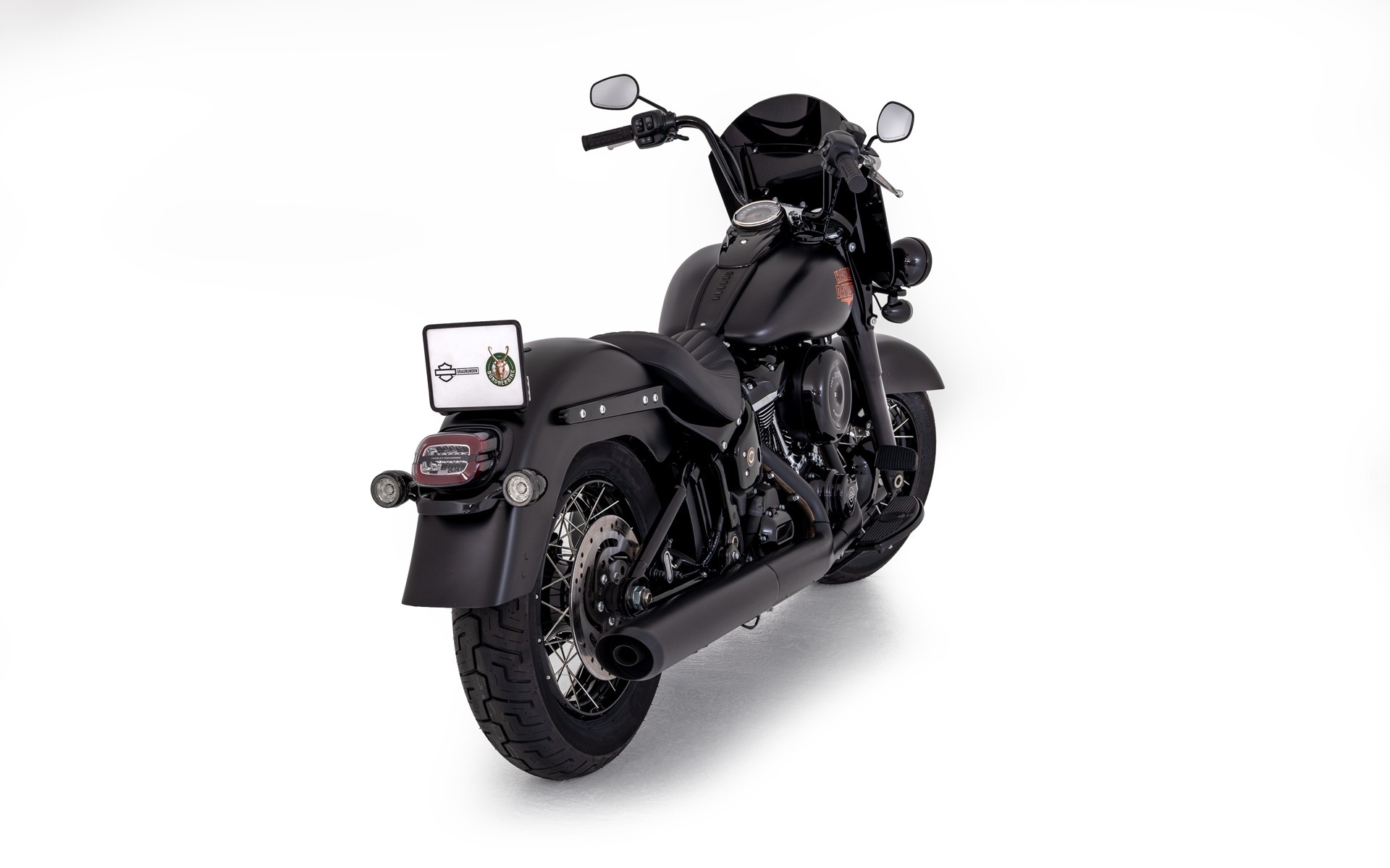 HARLEY-DAVIDSON FLHC Heritage Classic 117ci-showroom-element-3