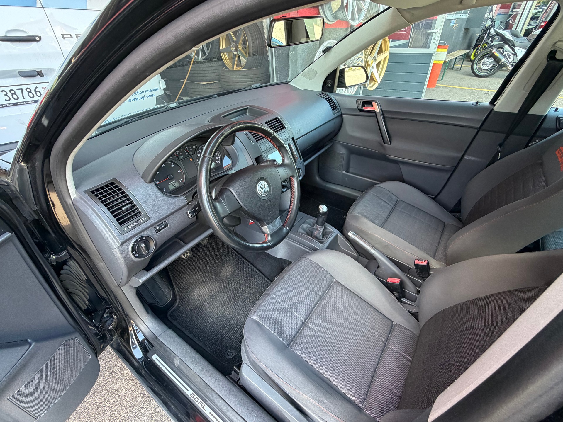 VW Polo 1.9 TDI Goal-image-9