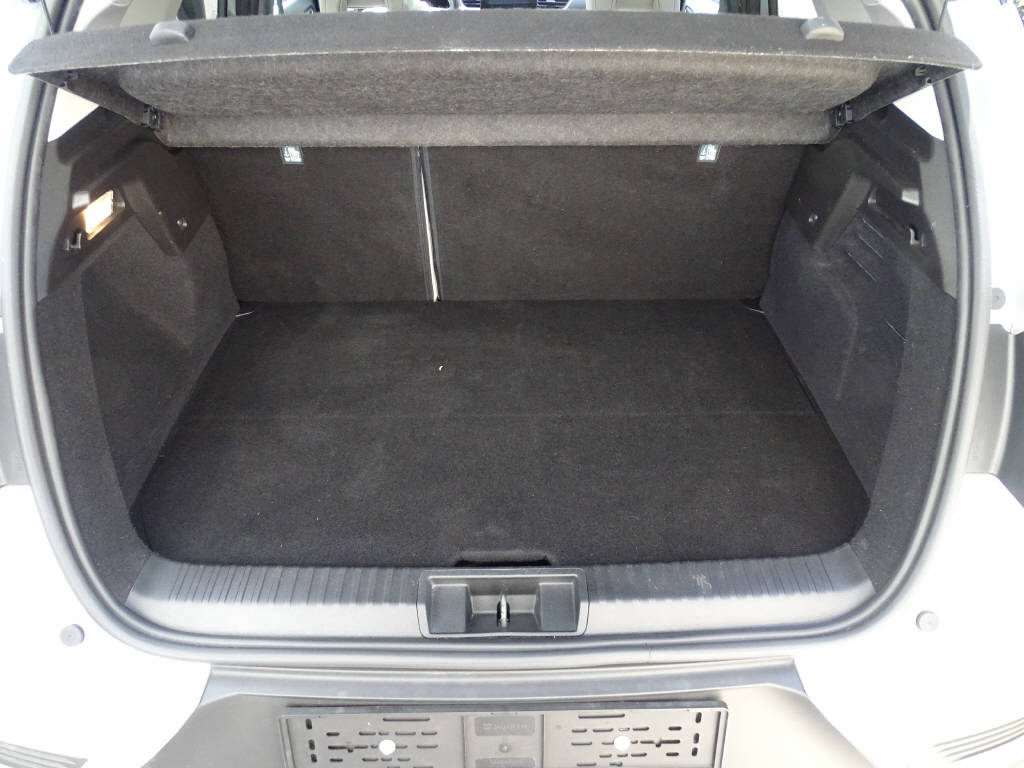 RENAULT Captur 1.6 E-Tech Plug-in Initial Paris-image-8