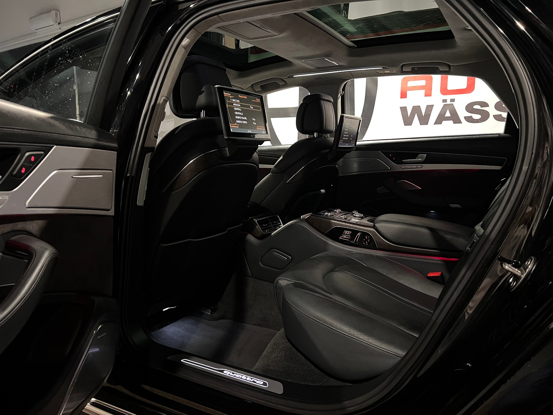 AUDI A8 L 3.0 TDI quattro tiptronic-image-15