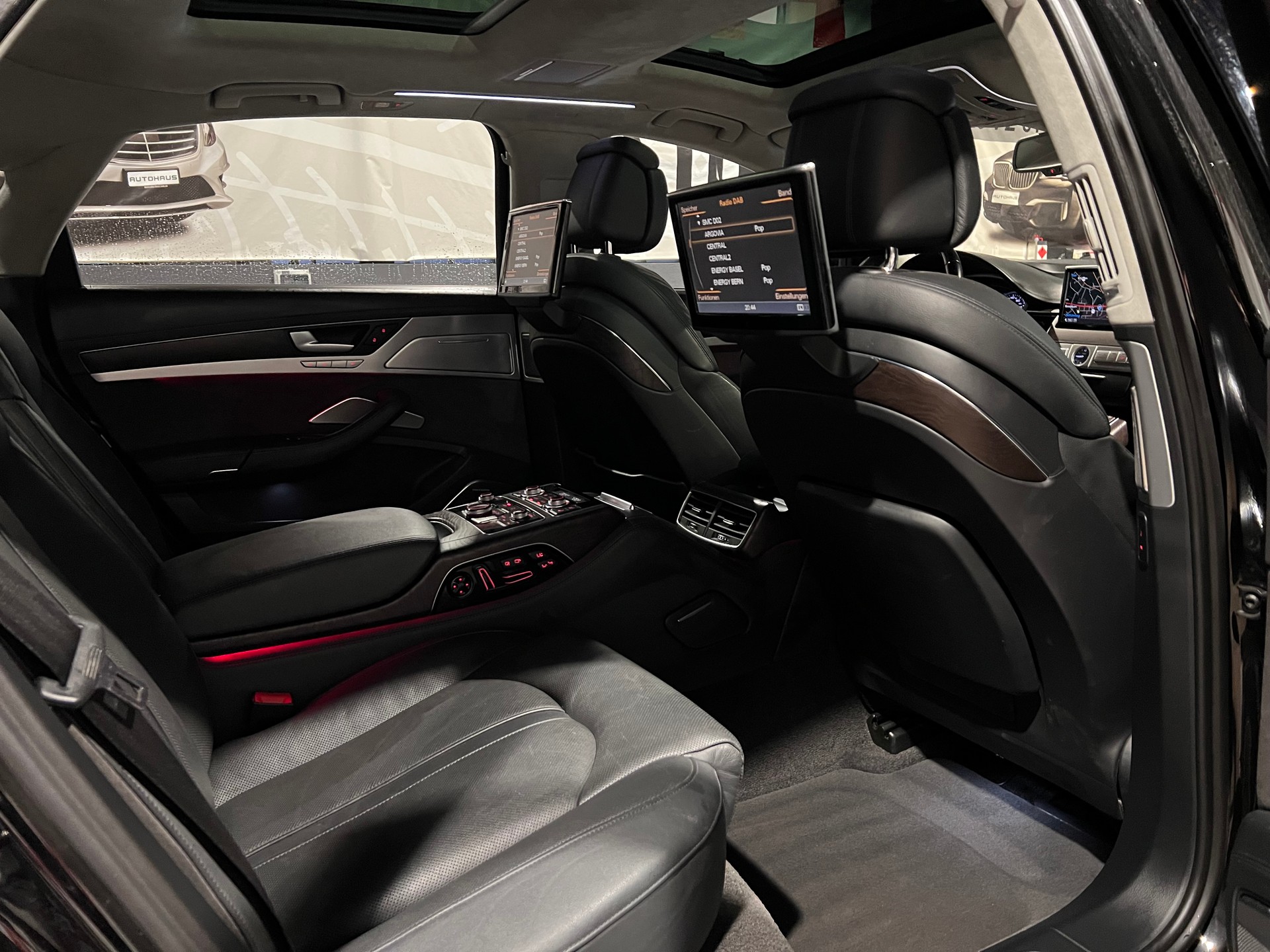 AUDI A8 L 3.0 TDI quattro tiptronic-image-14