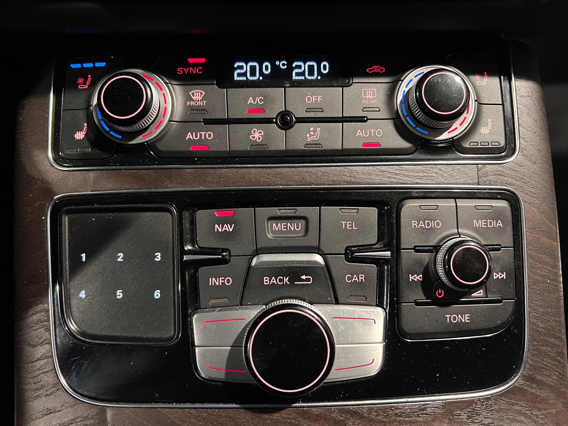 AUDI A8 L 3.0 TDI quattro tiptronic-image-23