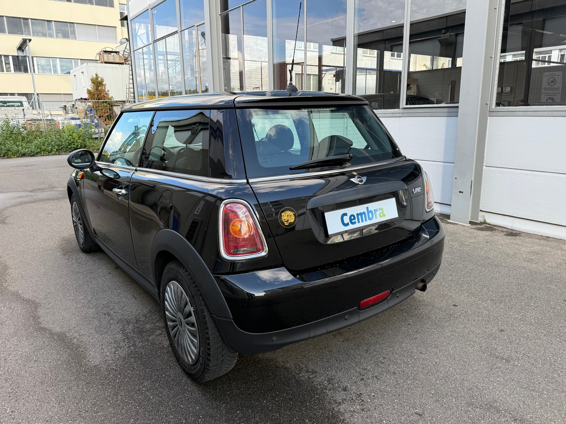MINI One-image-5