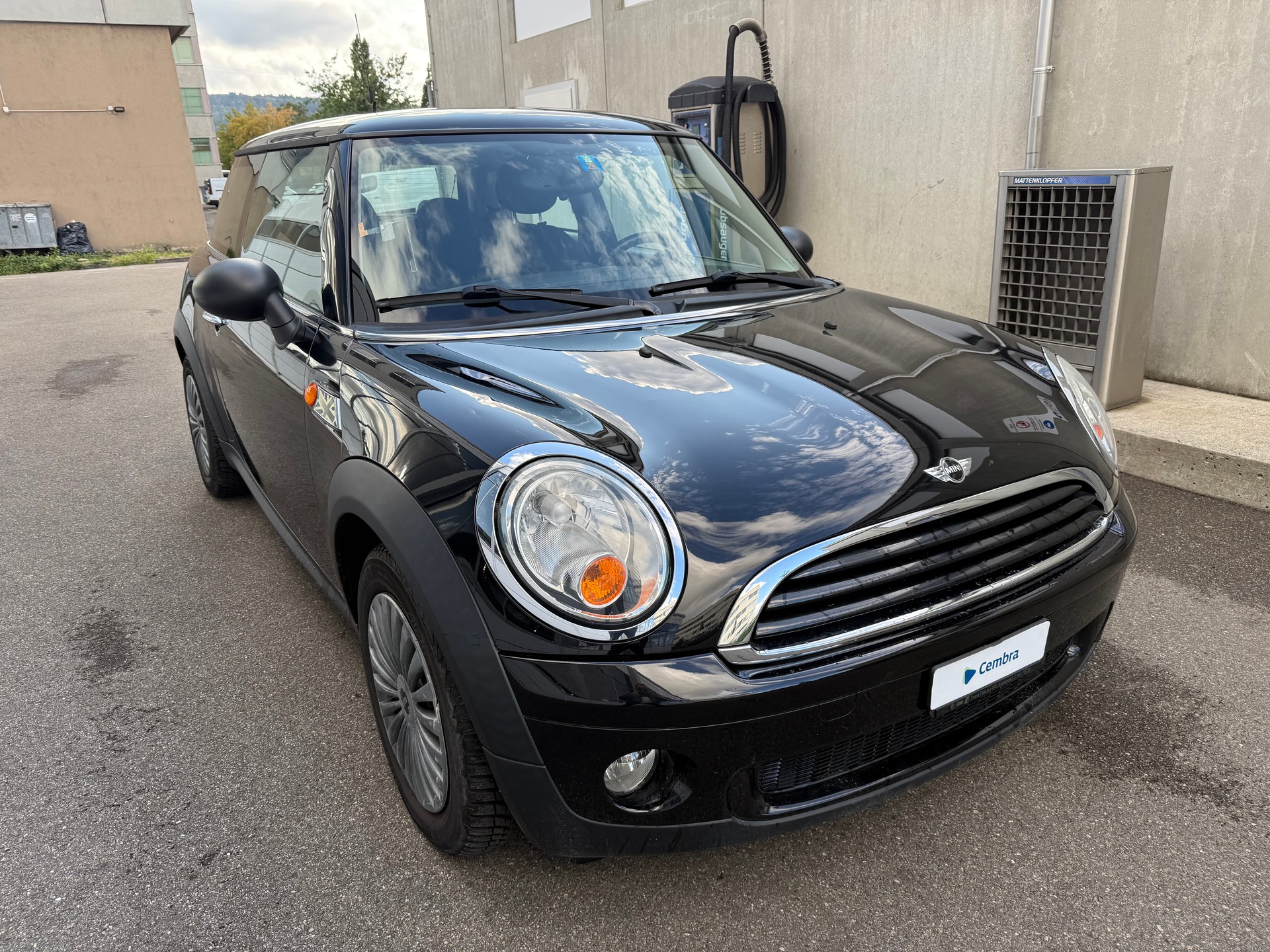 MINI One-image-1