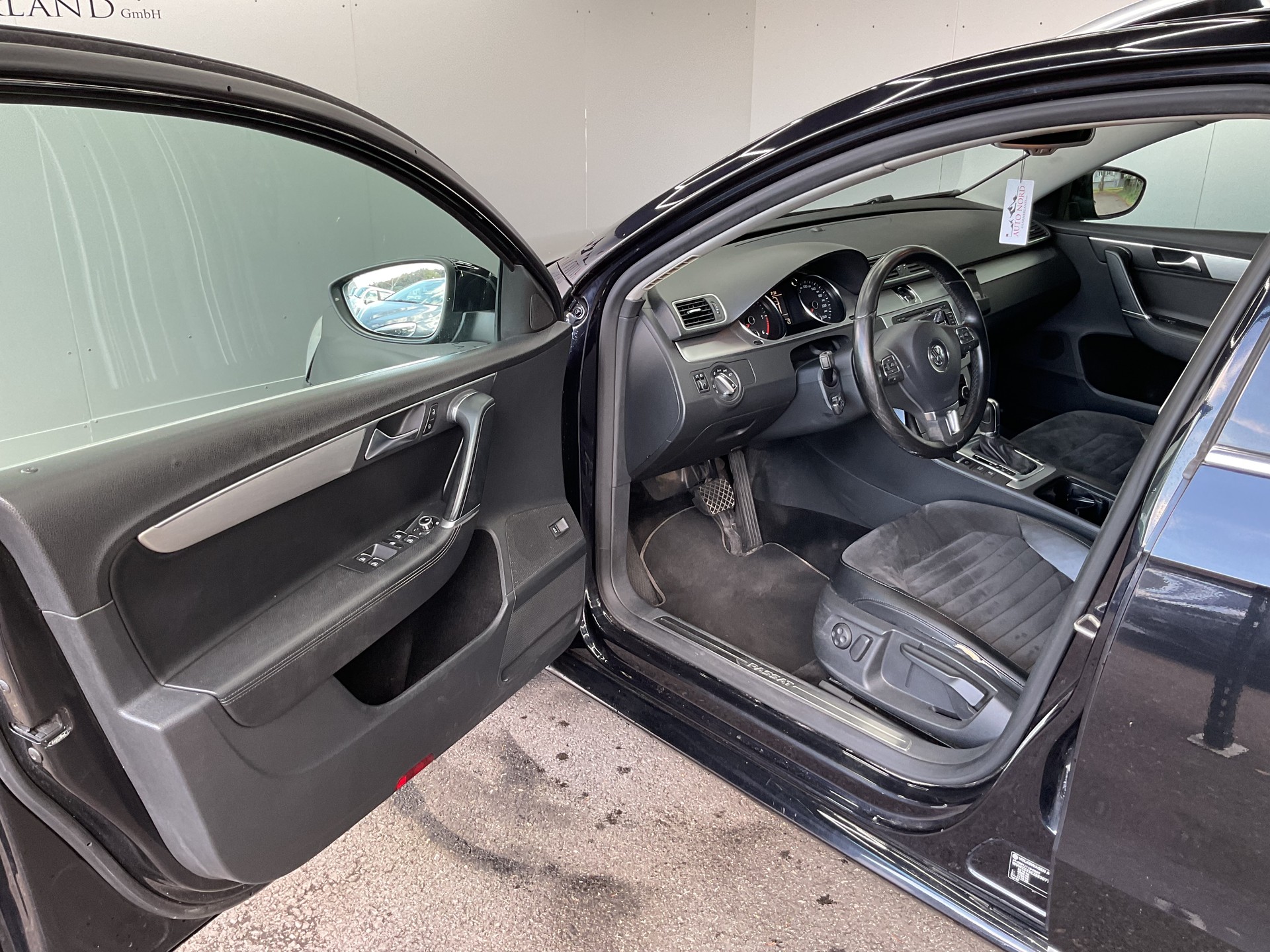 VW Passat Variant 2.0 TDI BMT Highline DSG-image-6