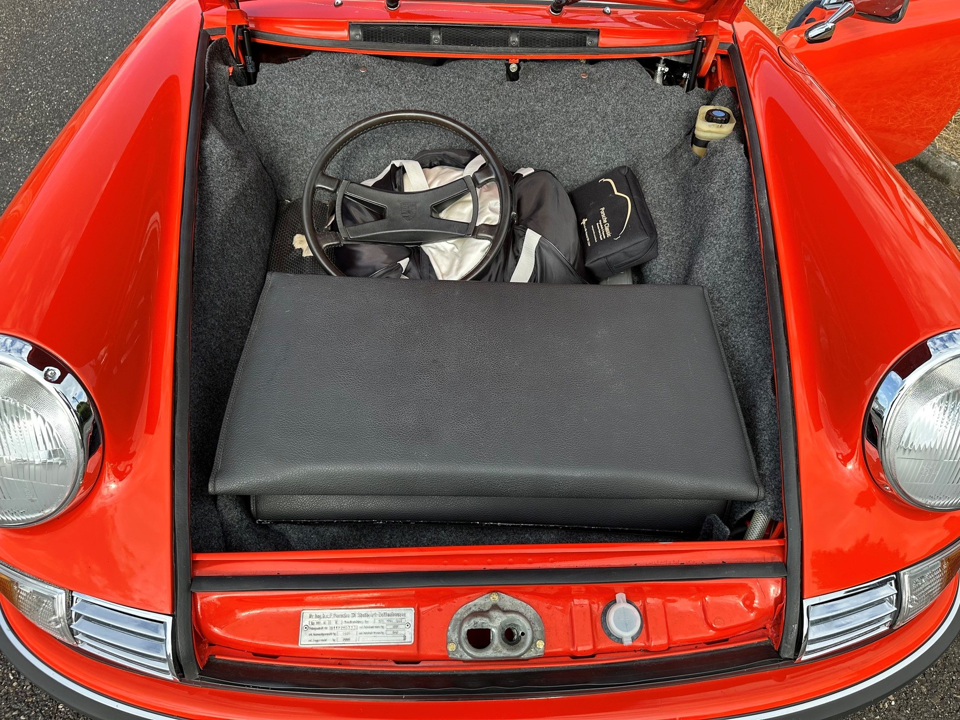 PORSCHE Targa 911 E (Oelklappe)-image-8
