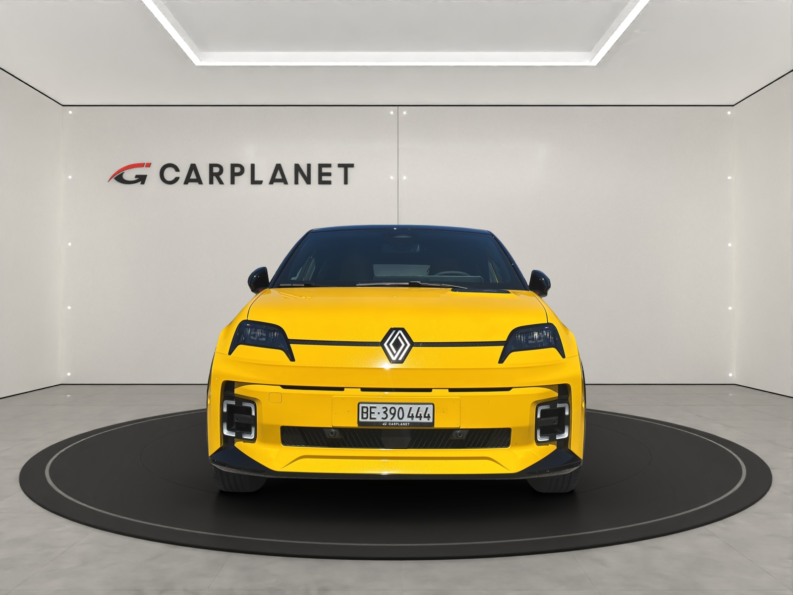 RENAULT R5 E-Tech Comfort Range iconic five-image-1