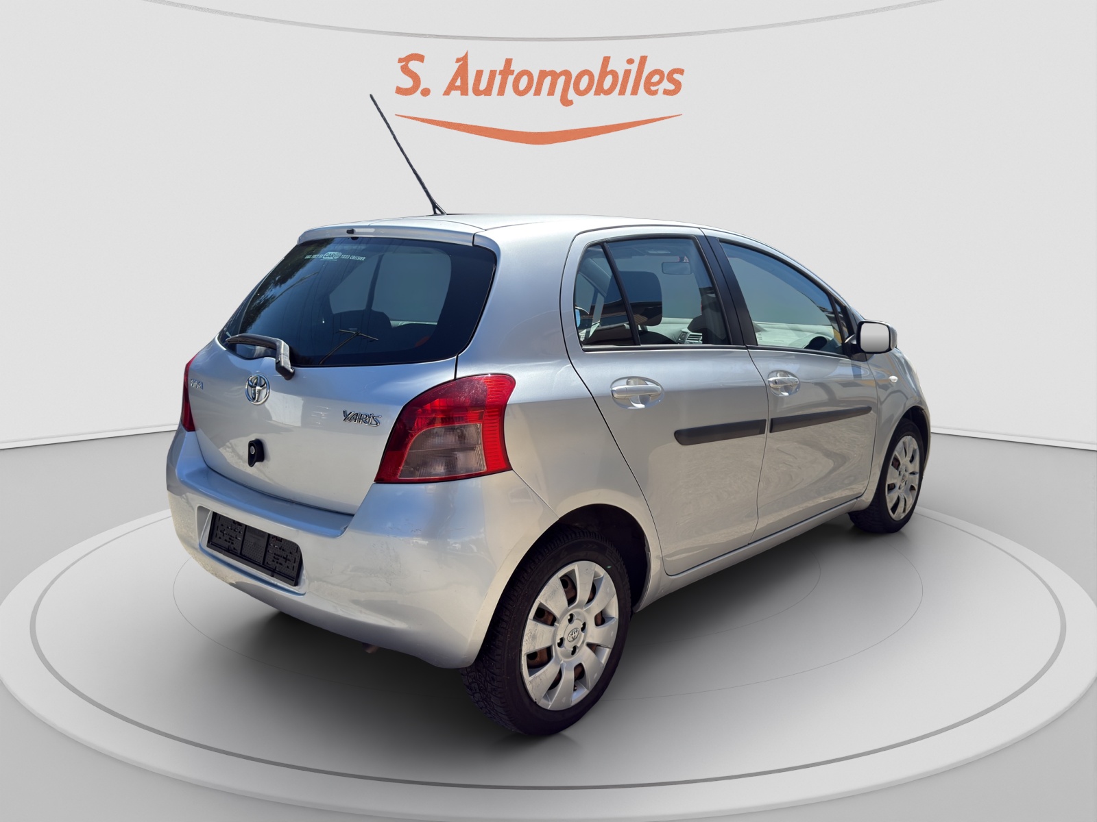 TOYOTA Yaris 1.3 Linea Sol-image-7